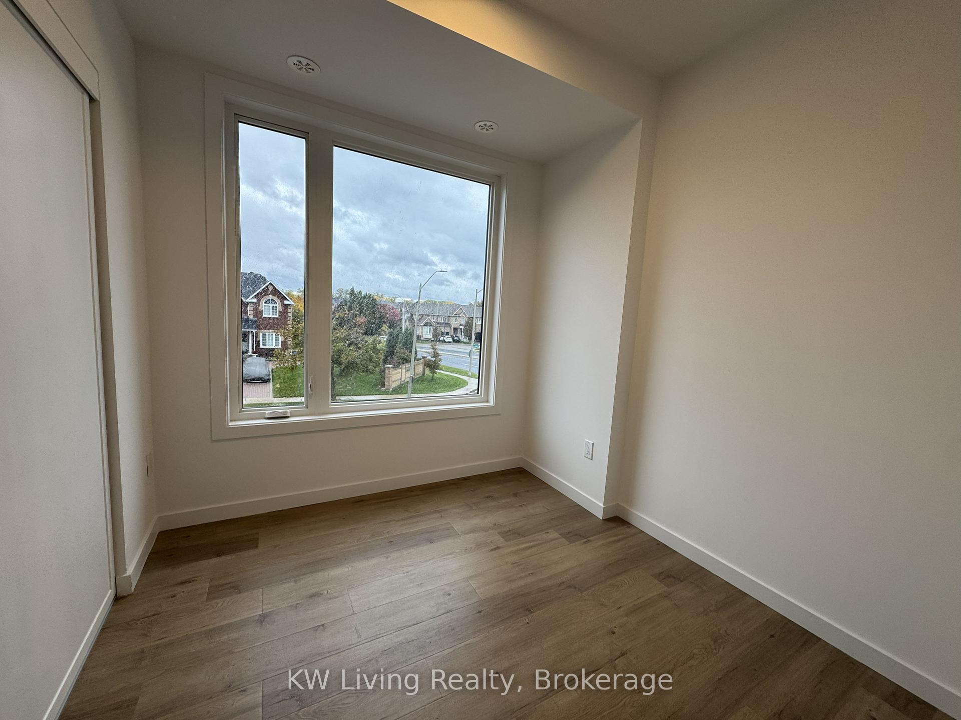 Photo 14 of Unit 31, 3175 Denison Street, Markham, Middlefield — HOMEH