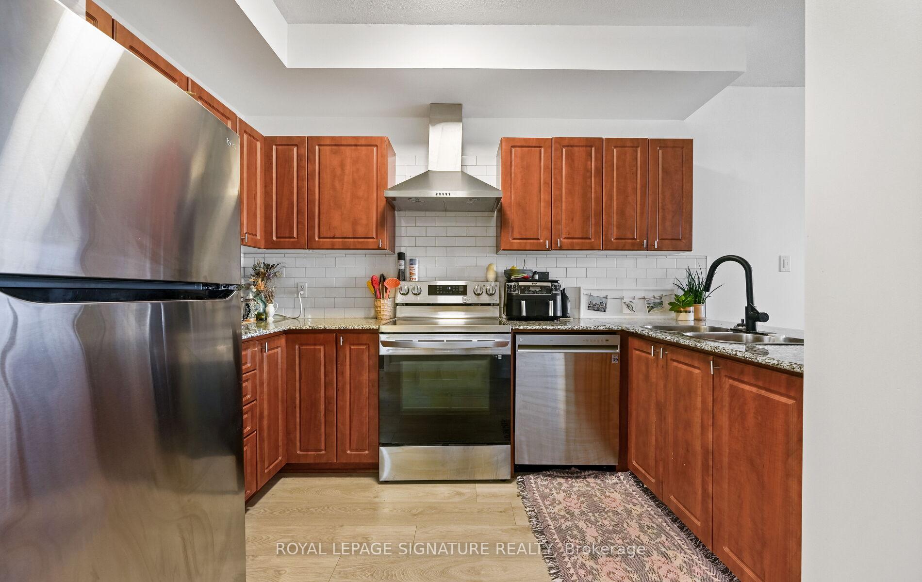 Photo 16 of Unit 1105, 135 James Street S, Hamilton, Corktown — HOMEH