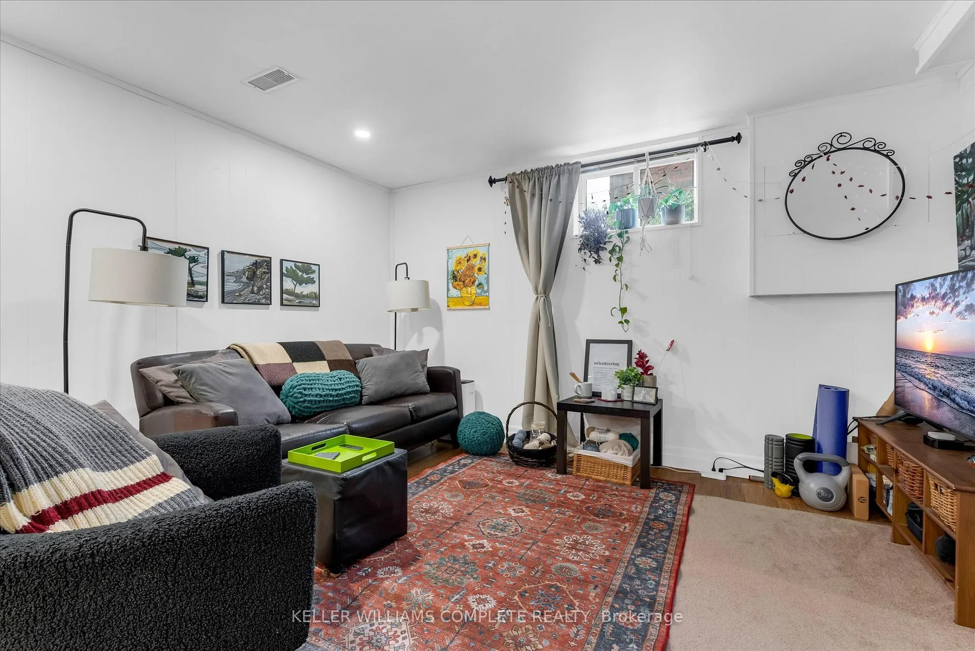 Photo 20 of 24 Central Park Avenue, Hamilton, Dundas — HOMEH