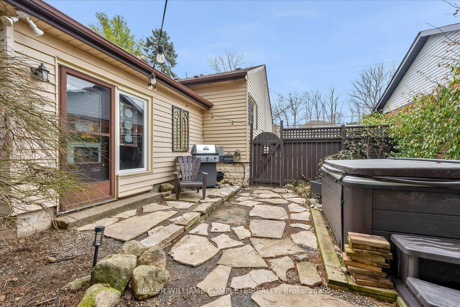 Photo 30 of 24 Central Park Avenue, Hamilton, Dundas — HOMEH
