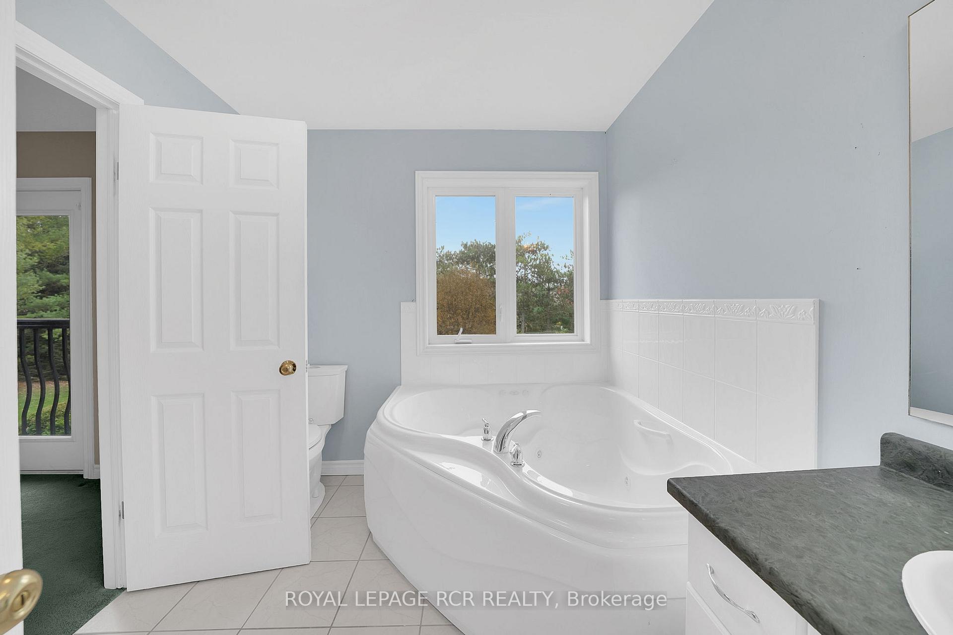 Photo 18 of Unit 5, 19 Reddington Drive, Caledon, Palgrave — HOMEH