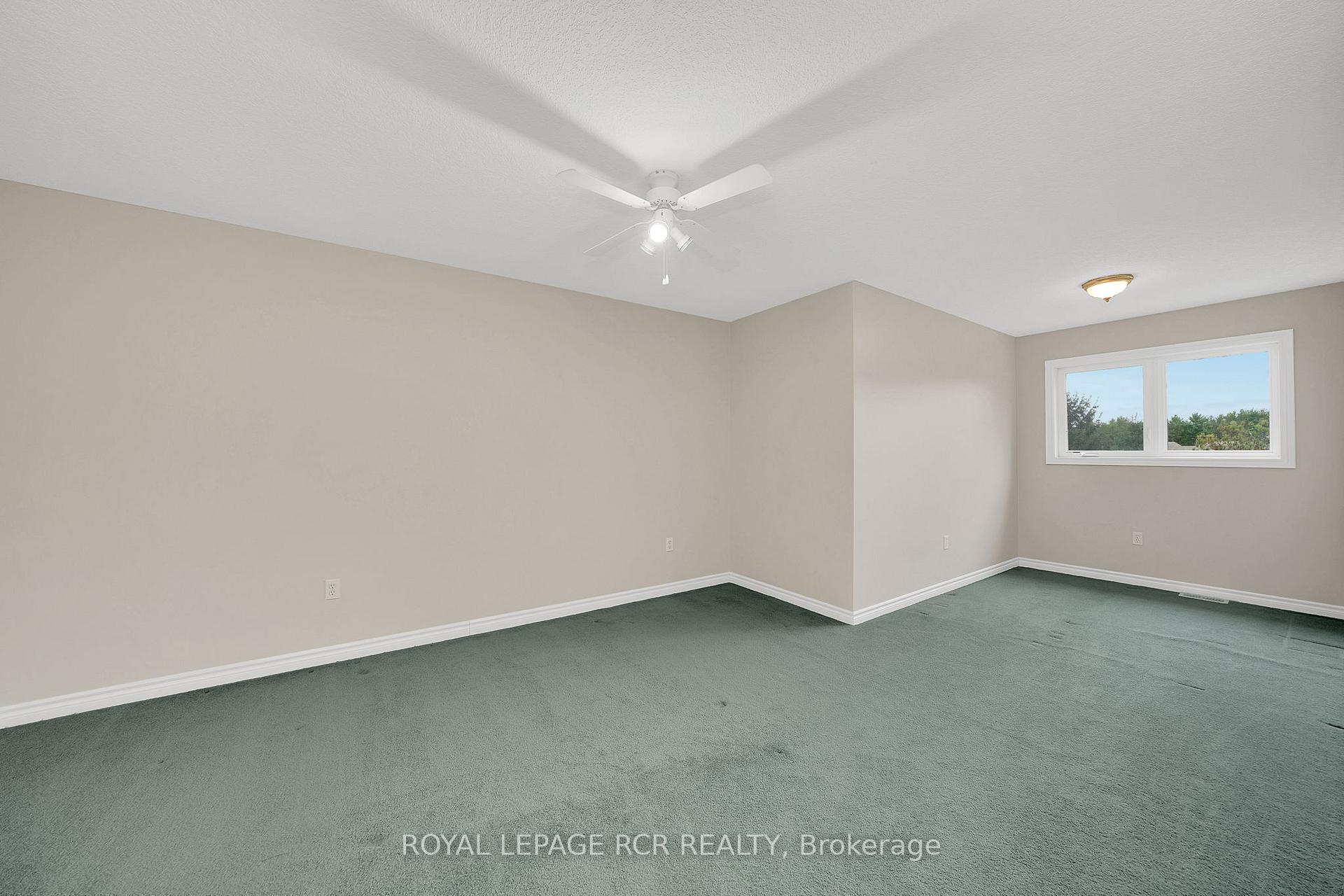 Photo 24 of Unit 5, 19 Reddington Drive, Caledon, Palgrave — HOMEH