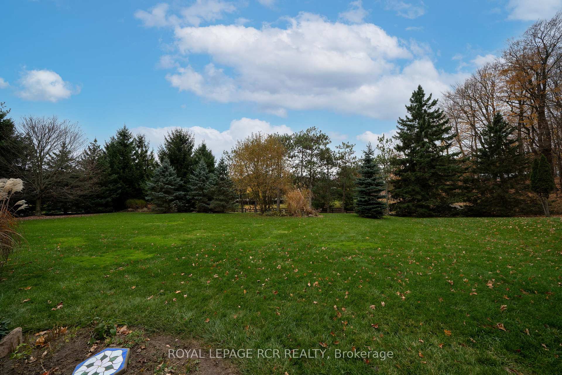 Photo 36 of Unit 5, 19 Reddington Drive, Caledon, Palgrave — HOMEH