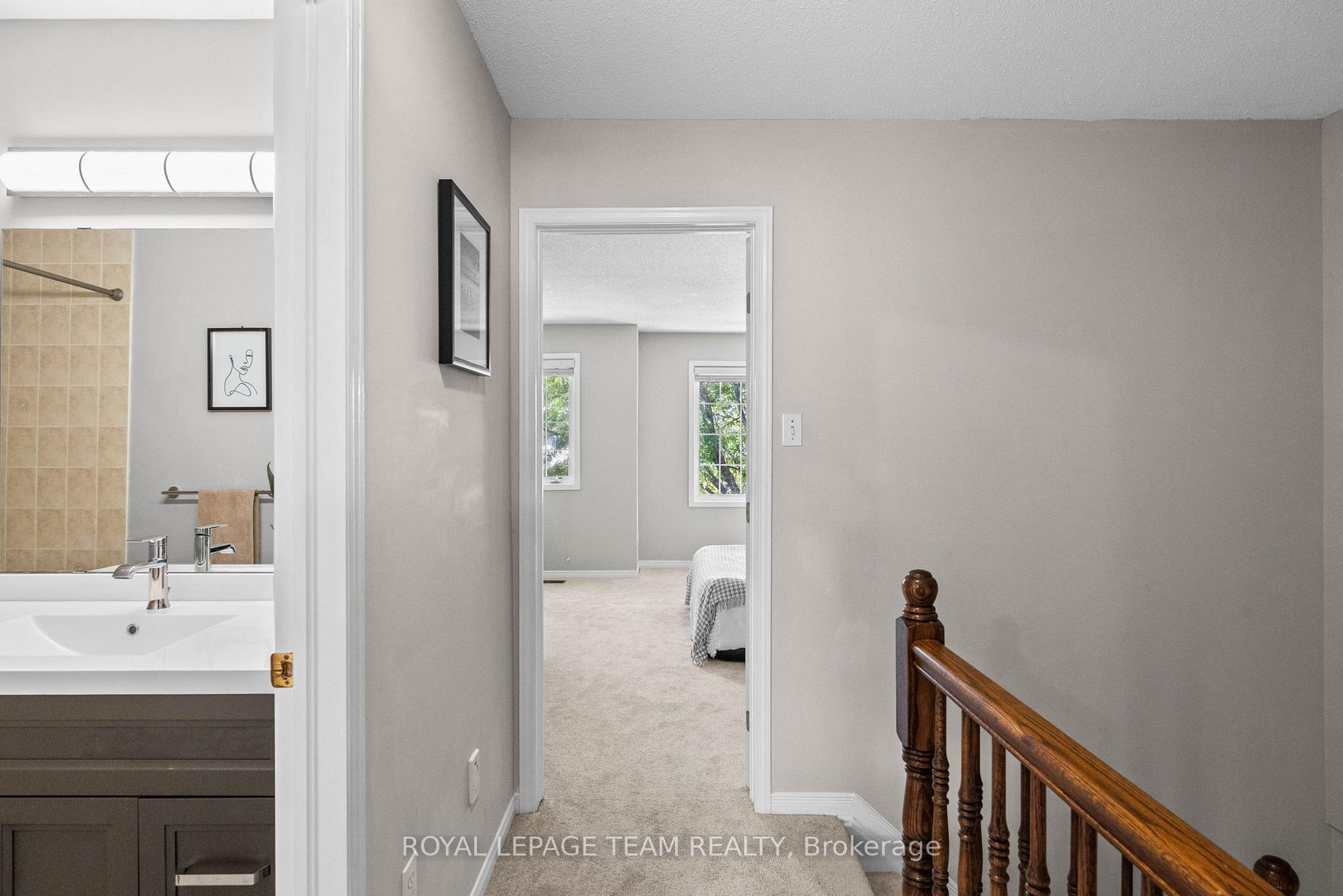 Photo 18 of 21 Upney Drive, Ottawa, Barrhaven - Longfields — HOMEH