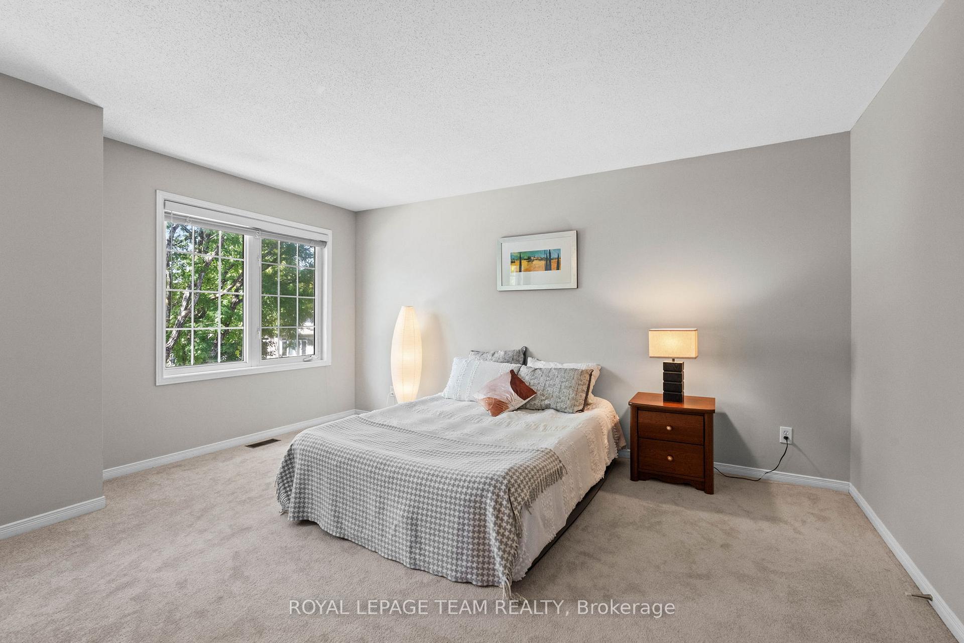 Photo 16 of 21 Upney Drive, Ottawa, Barrhaven - Longfields — HOMEH