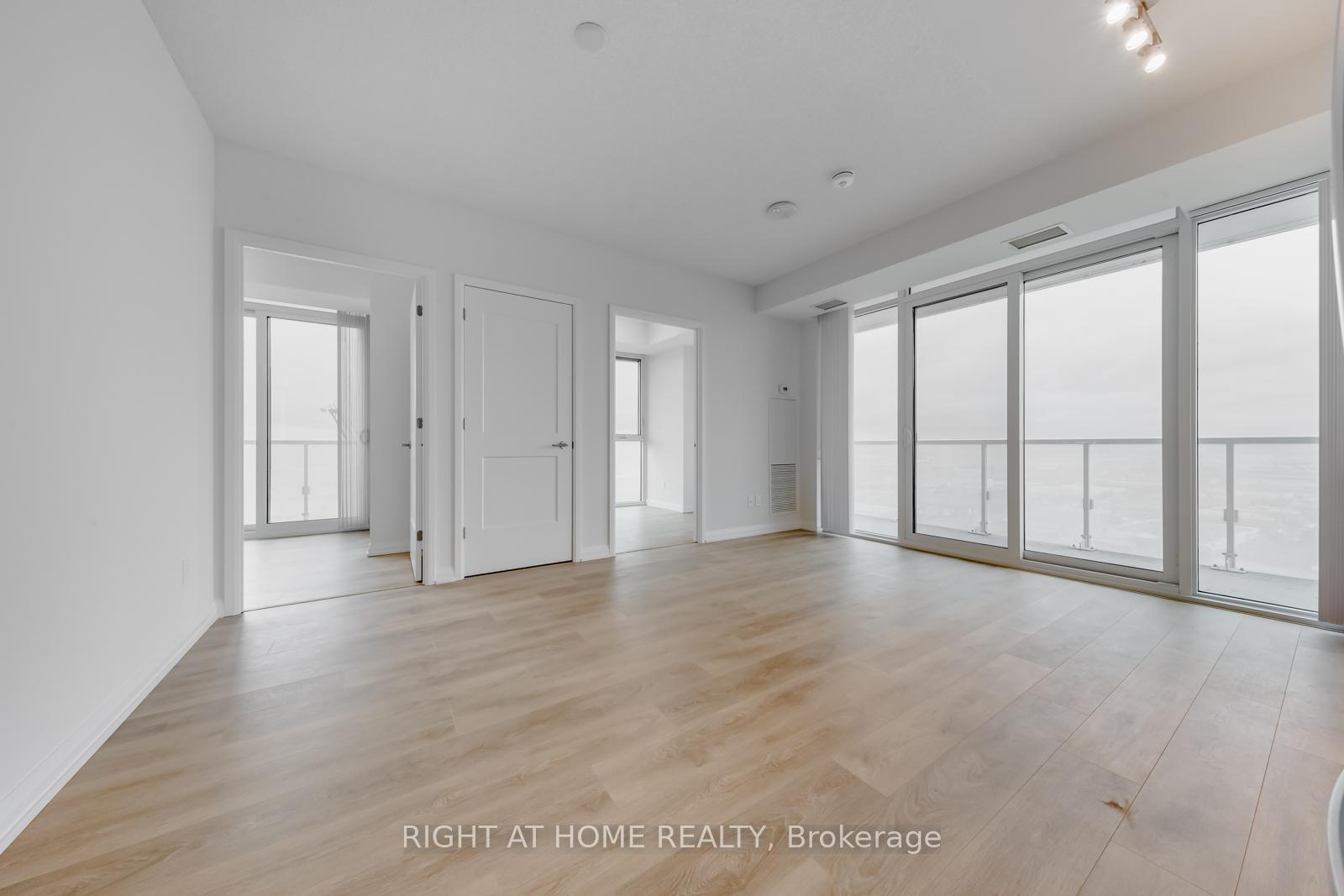 Photo 2 of Unit 2513, 7895 Jane St Street, Vaughan, Concord — HOMEH