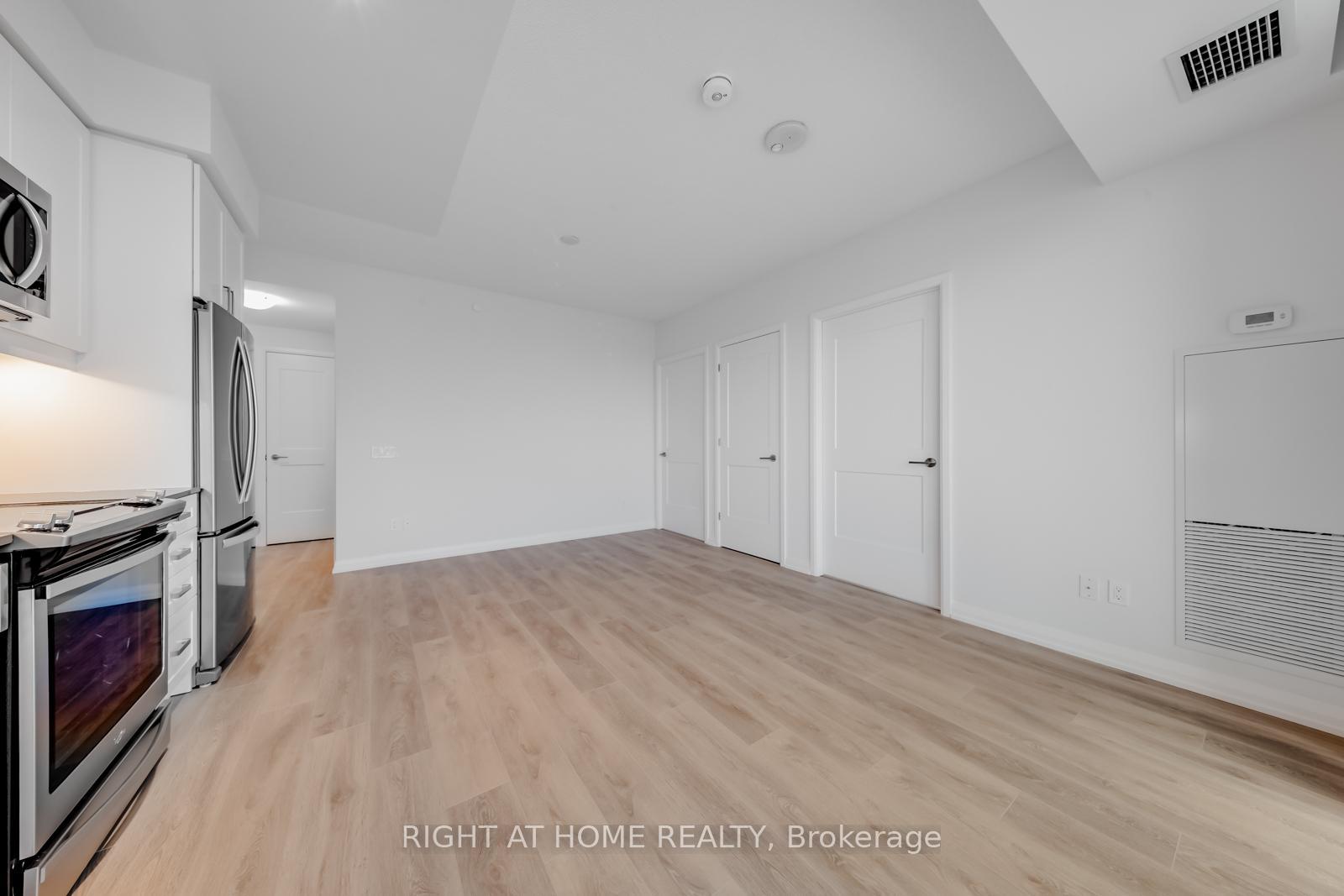 Photo 4 of Unit 2513, 7895 Jane St Street, Vaughan, Concord — HOMEH