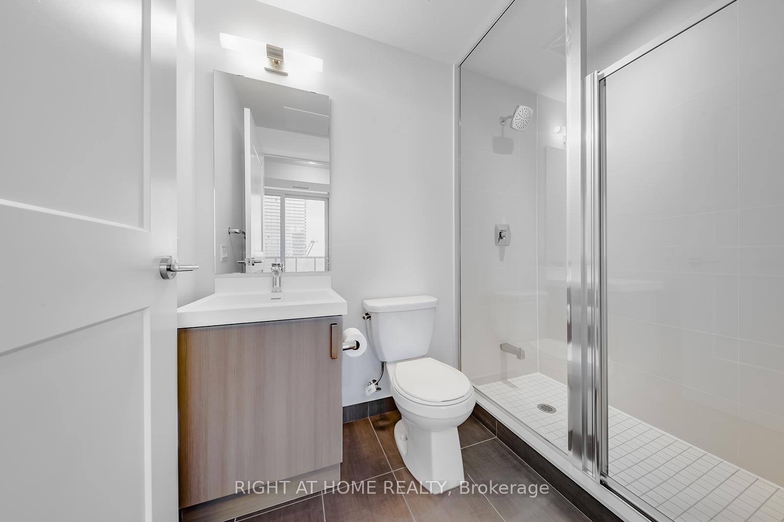 Photo 7 of Unit 2513, 7895 Jane St Street, Vaughan, Concord — HOMEH