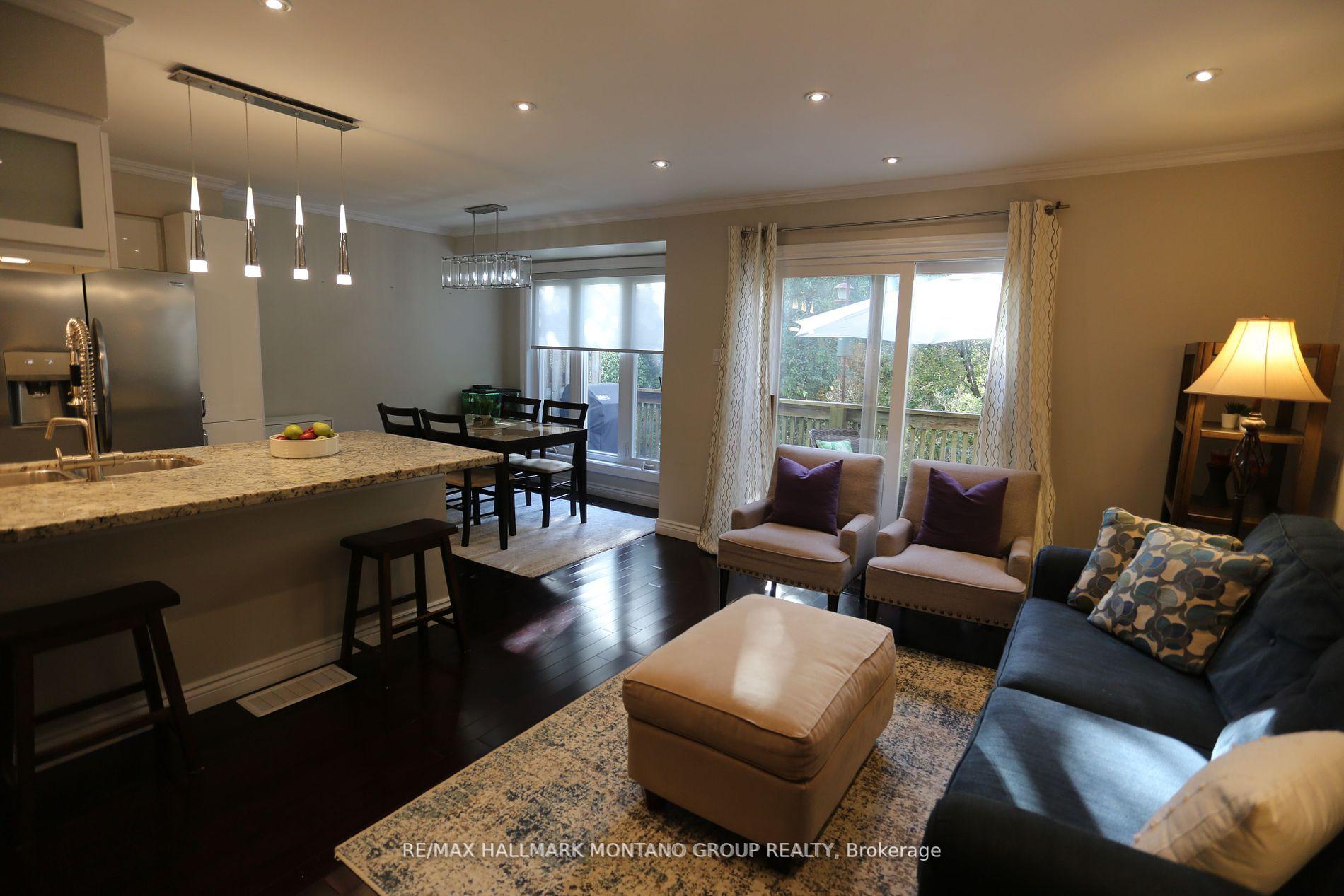 Photo 2 of 31 Anderson Place, Aurora, Aurora Highlands — HOMEH