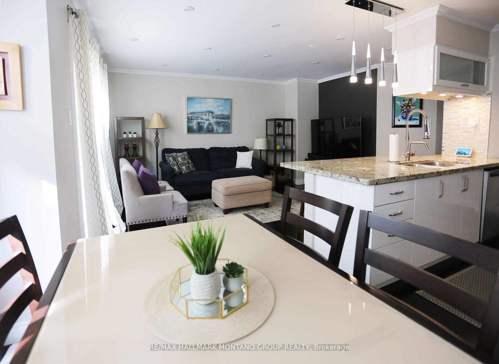 Photo 6 of 31 Anderson Place, Aurora, Aurora Highlands — HOMEH