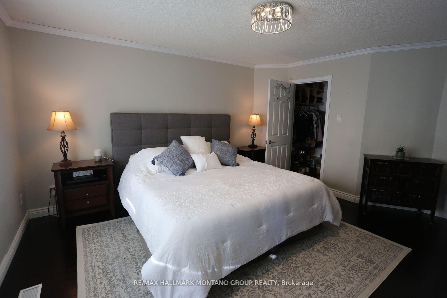 Photo 11 of 31 Anderson Place, Aurora, Aurora Highlands — HOMEH