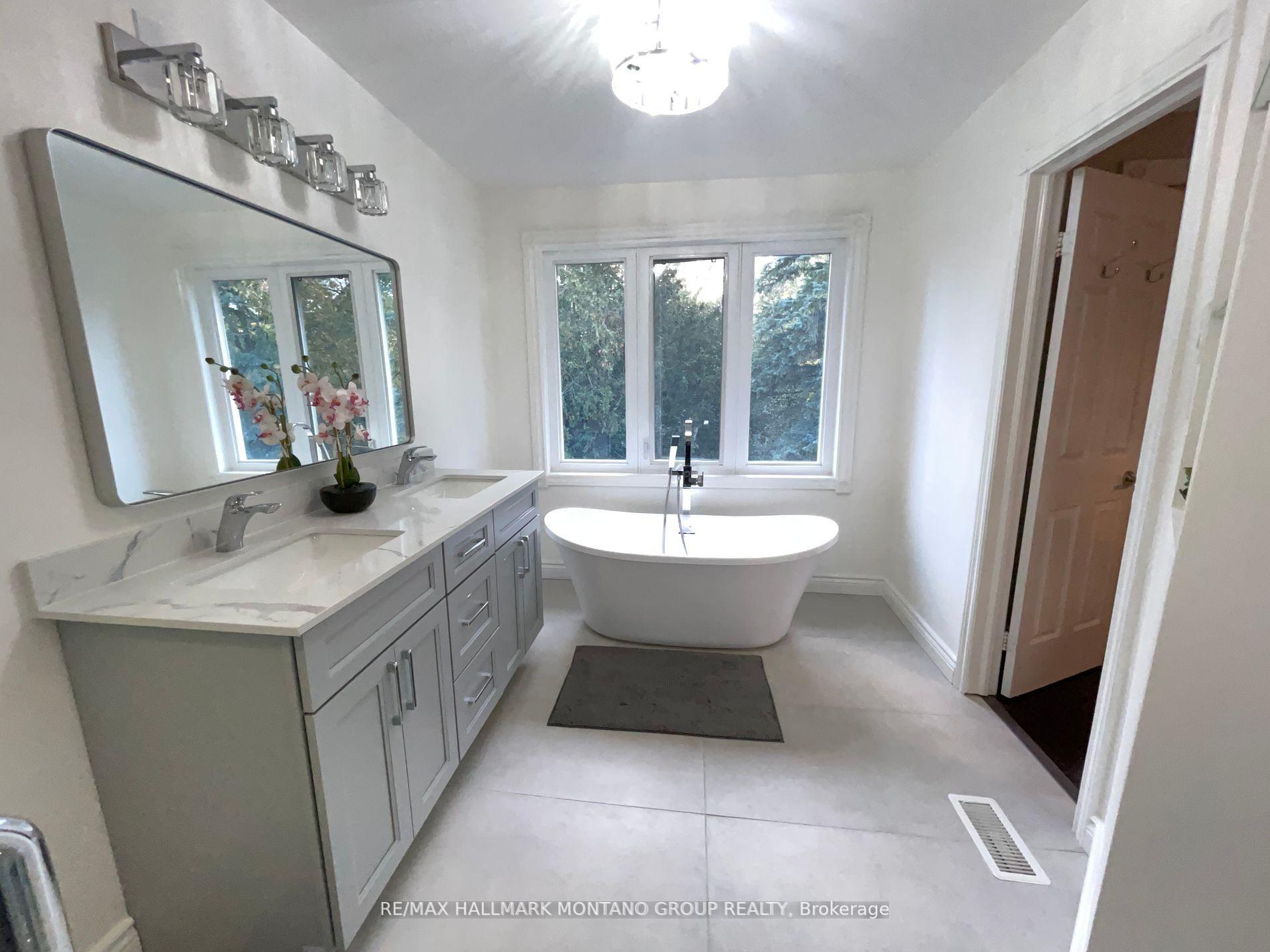 Photo 13 of 31 Anderson Place, Aurora, Aurora Highlands — HOMEH