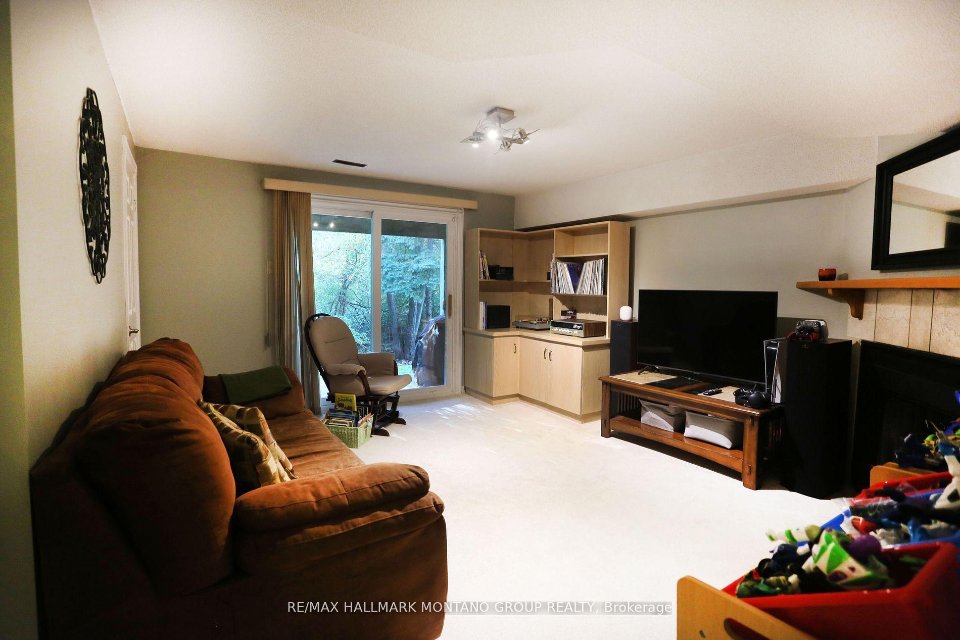 Photo 20 of 31 Anderson Place, Aurora, Aurora Highlands — HOMEH
