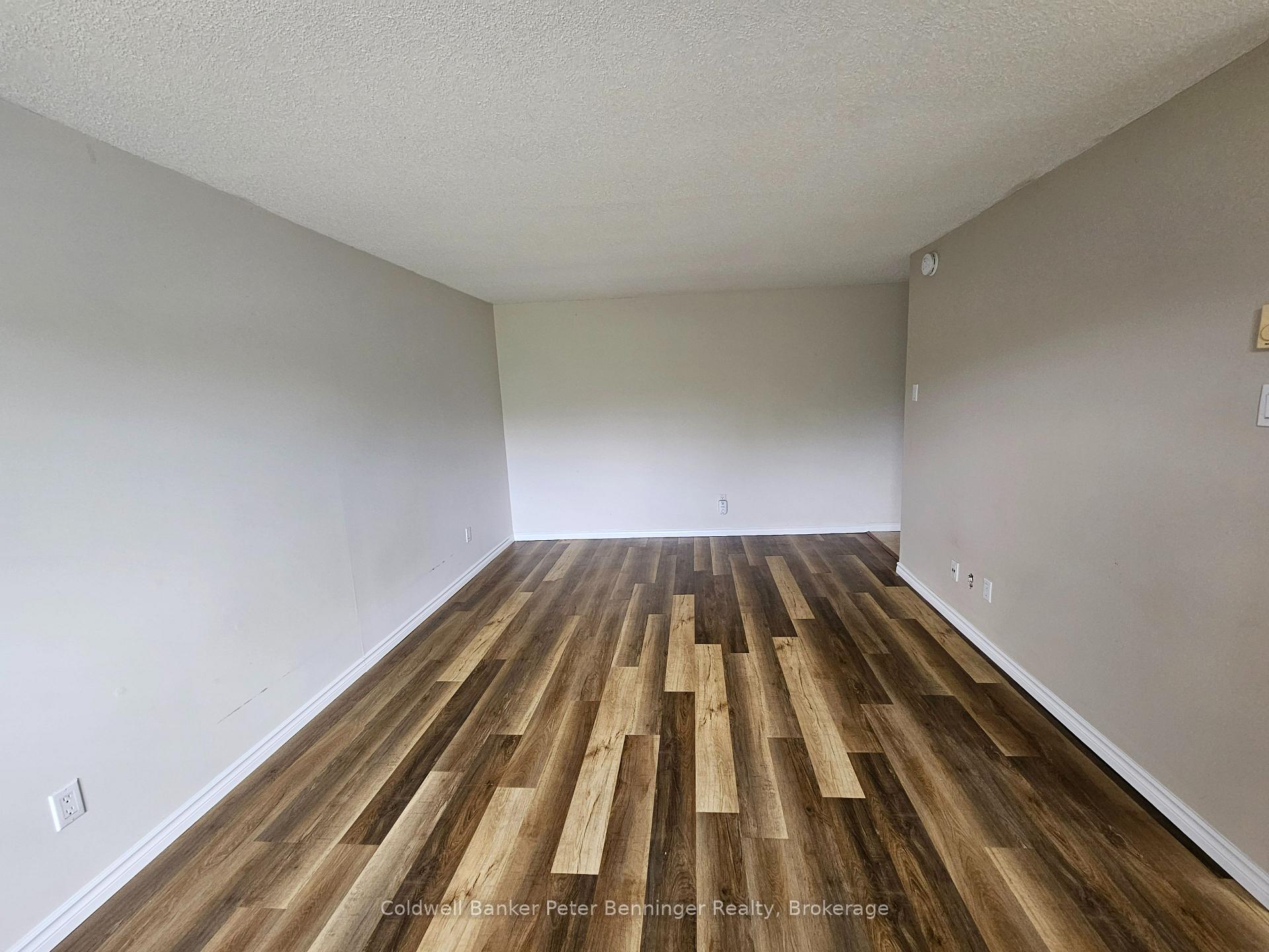 Photo 9 of Unit 102, 4 Avalon Place, Kitchener, Meinzinger — HOMEH
