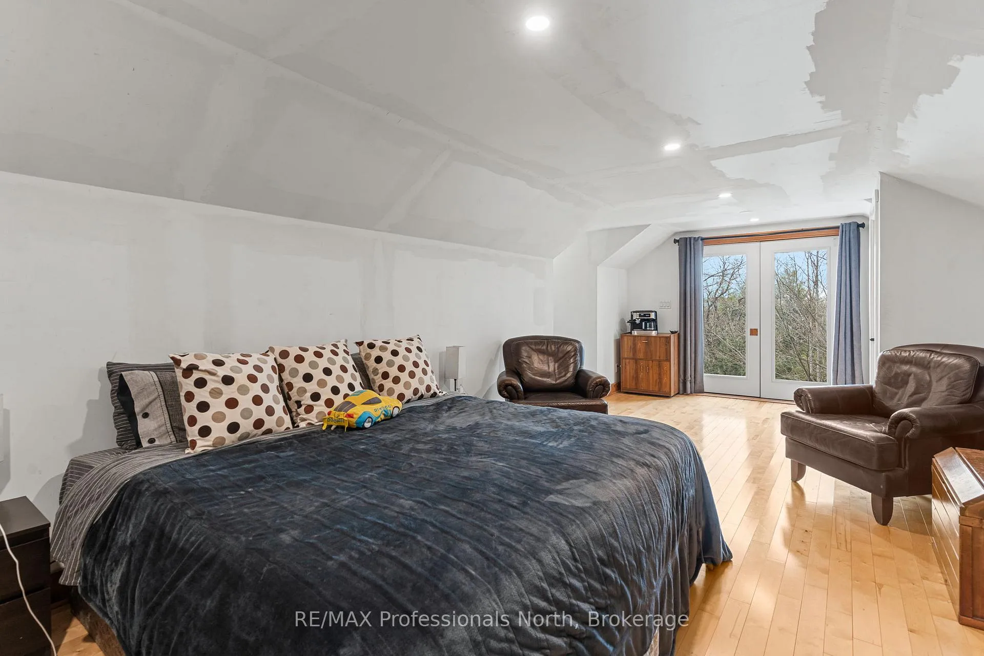 Photo 22 of 1127 Bobcaygeon Road, Minden Hills, Anson — HOMEH