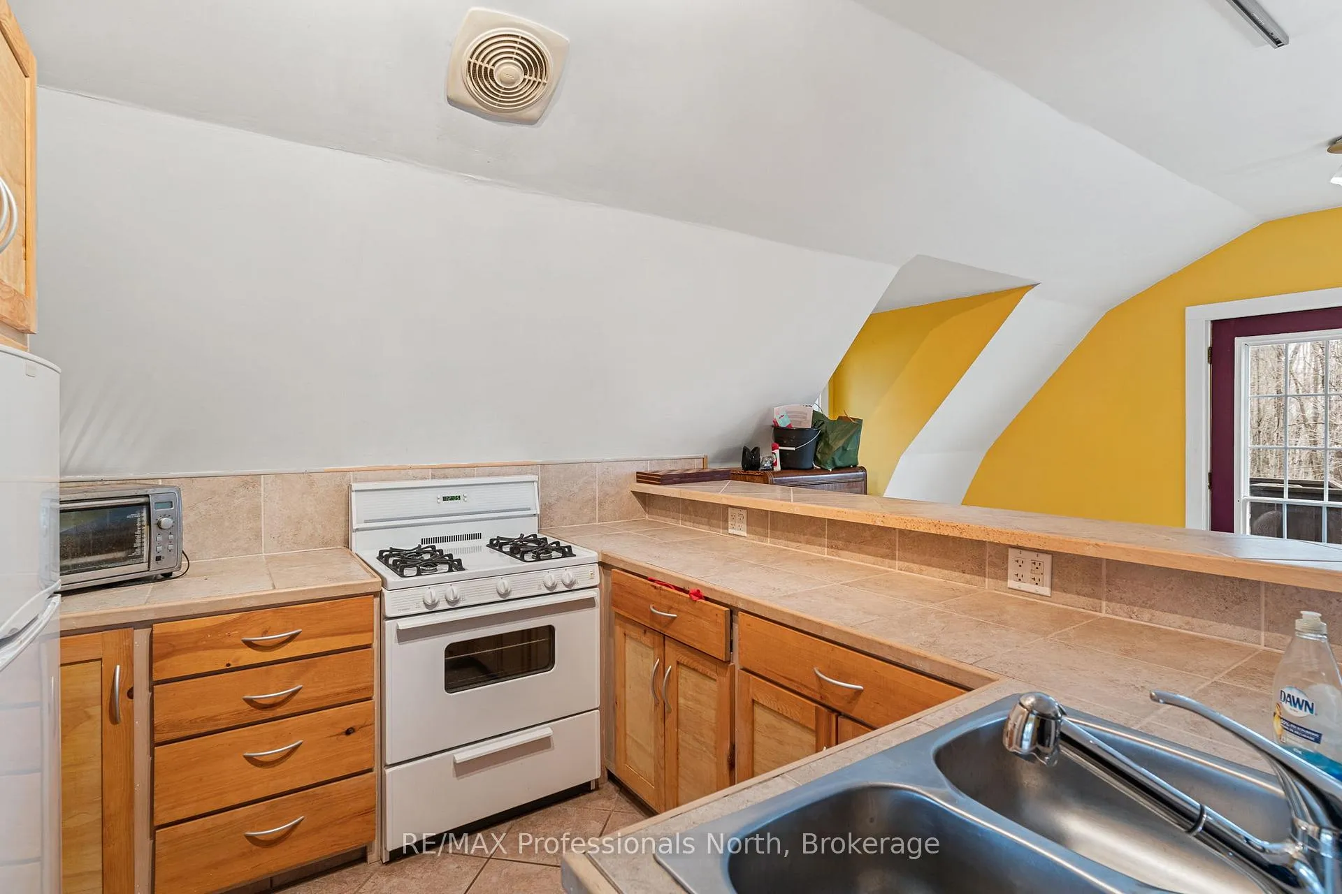 Photo 31 of 1127 Bobcaygeon Road, Minden Hills, Anson — HOMEH