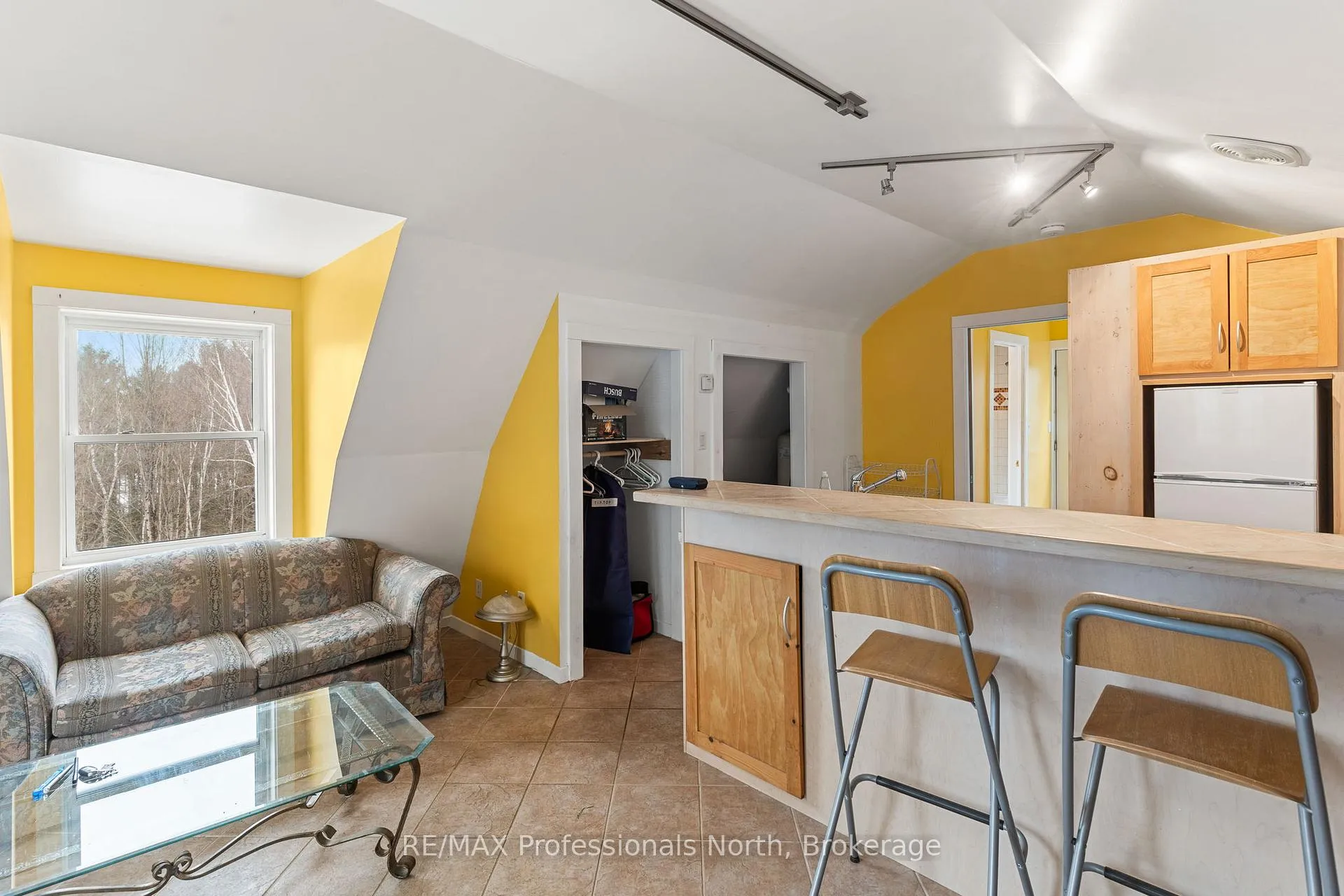 Photo 33 of 1127 Bobcaygeon Road, Minden Hills, Anson — HOMEH