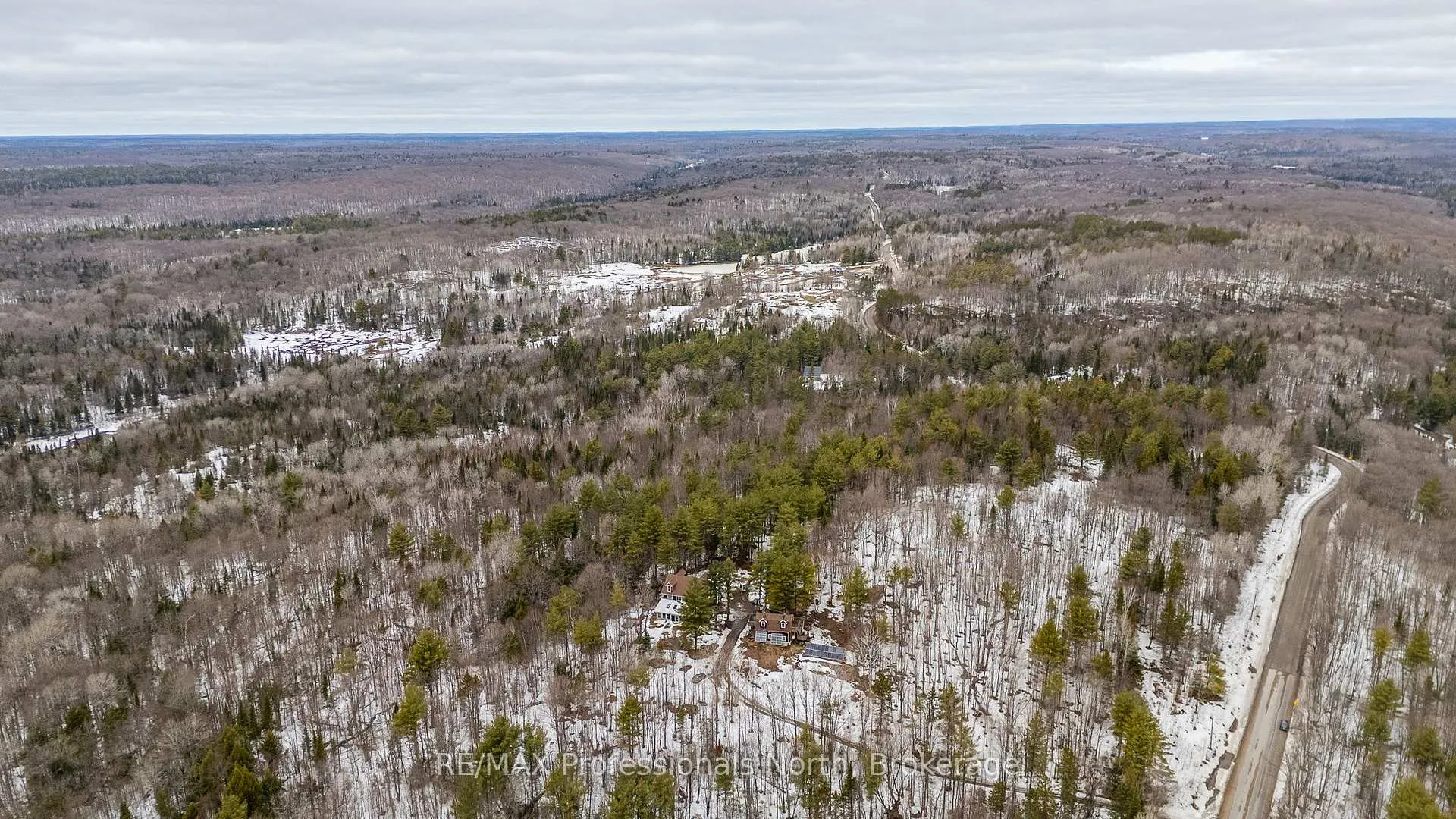 Photo 47 of 1127 Bobcaygeon Road, Minden Hills, Anson — HOMEH