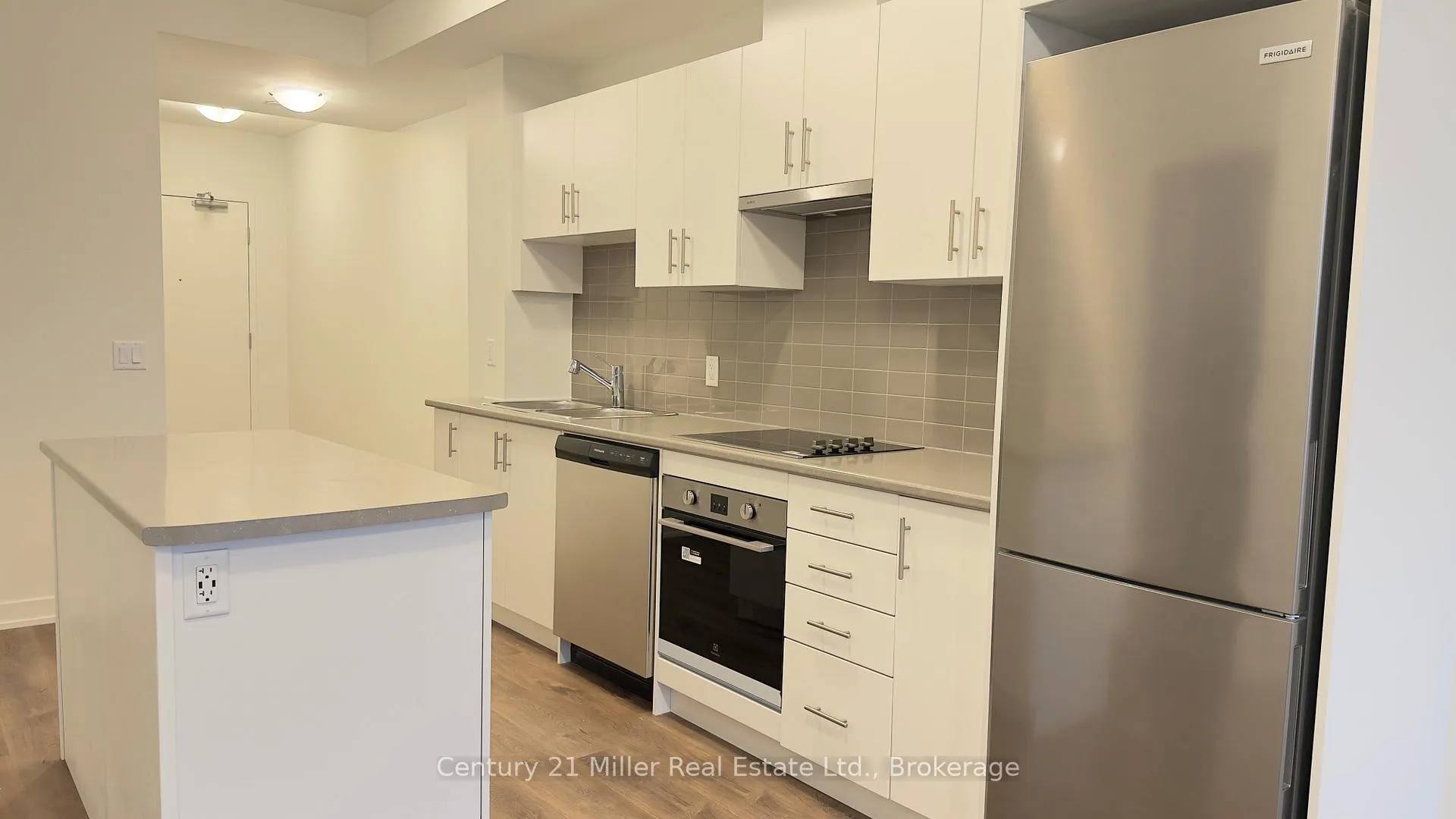 Photo 4 of Unit Unit # 328, 461 Green Road N, Hamilton, Lakeshore — HOMEH