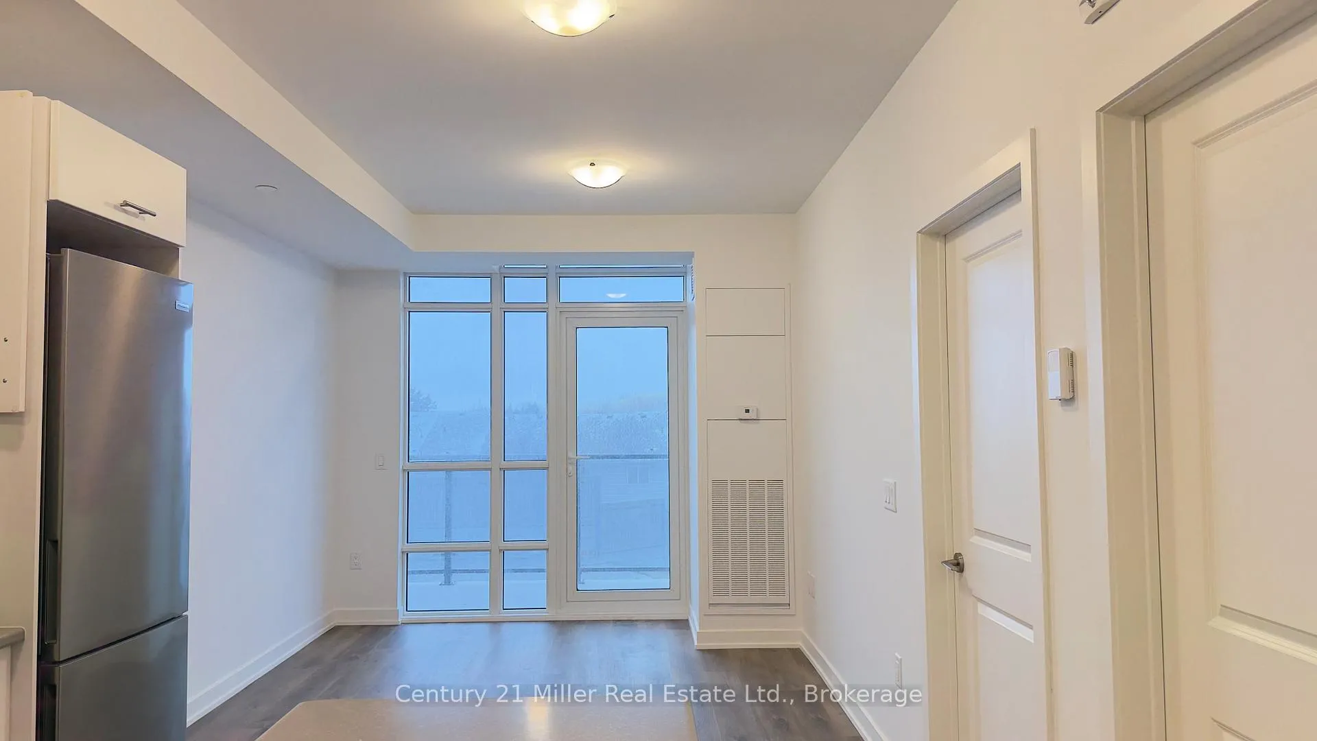 Photo 7 of Unit Unit # 328, 461 Green Road N, Hamilton, Lakeshore — HOMEH