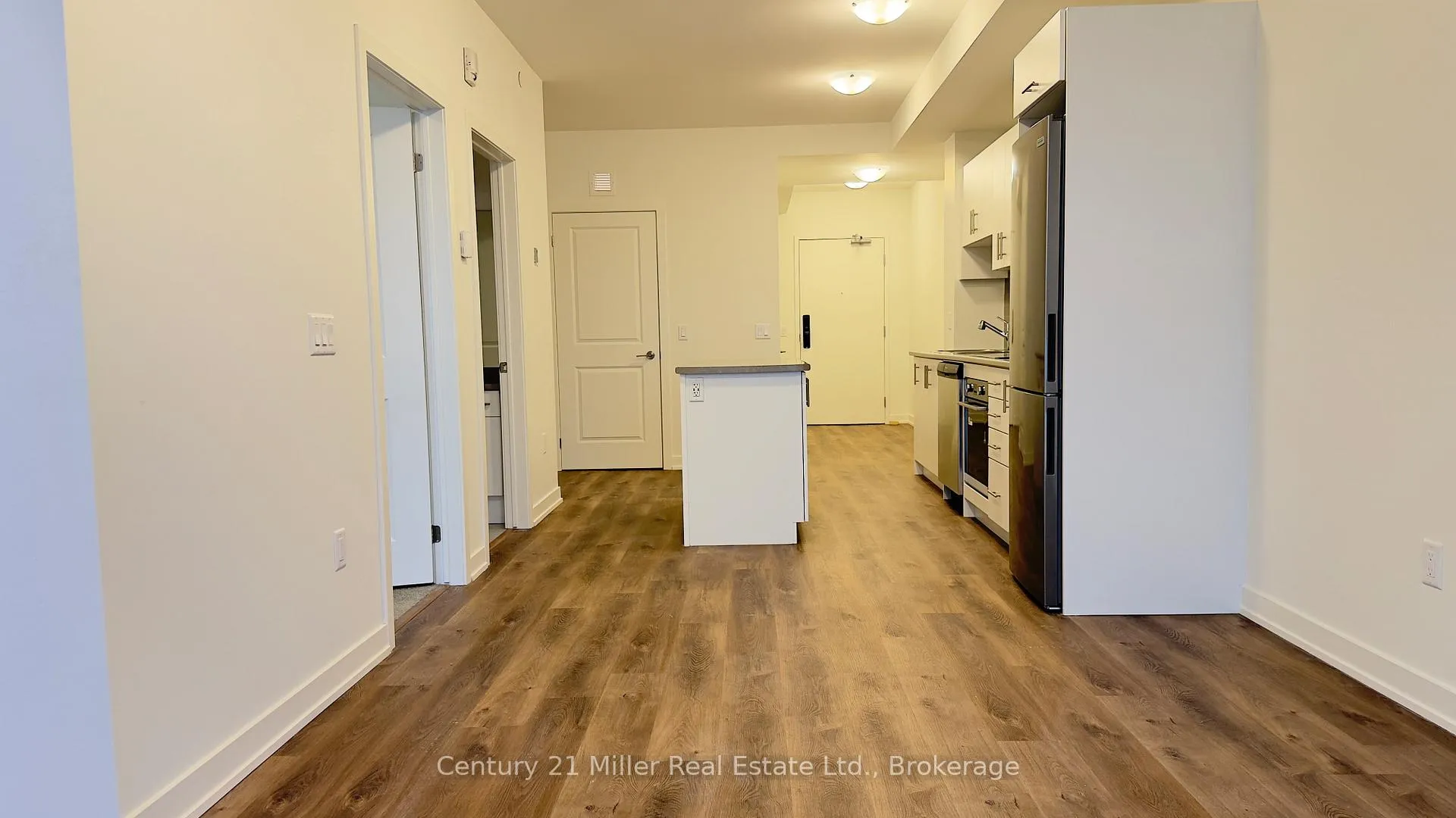 Photo 8 of Unit Unit # 328, 461 Green Road N, Hamilton, Lakeshore — HOMEH
