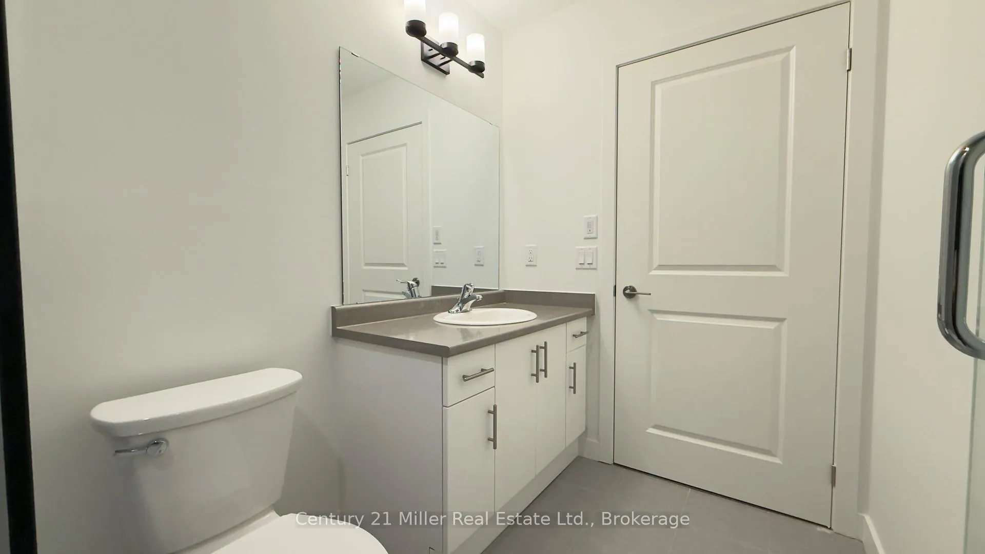 Photo 15 of Unit Unit # 328, 461 Green Road N, Hamilton, Lakeshore — HOMEH