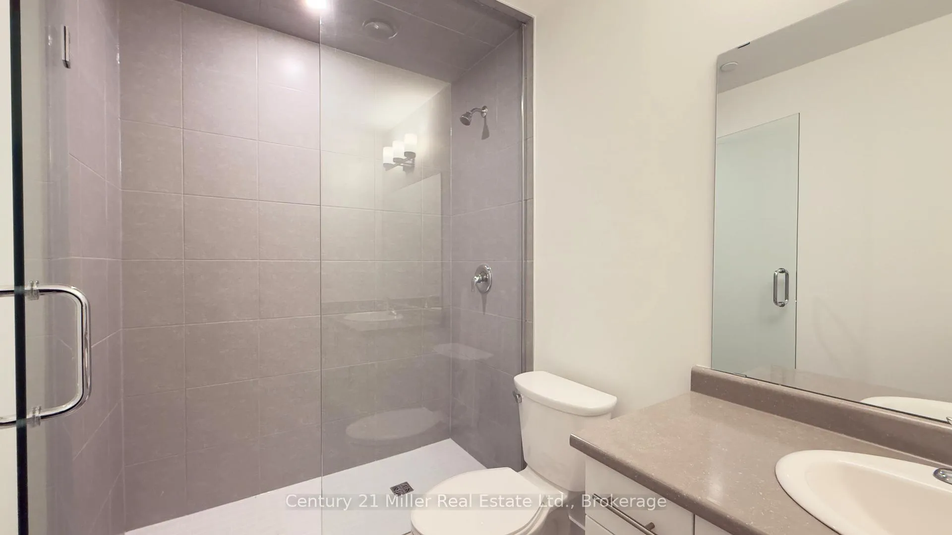 Photo 16 of Unit Unit # 328, 461 Green Road N, Hamilton, Lakeshore — HOMEH