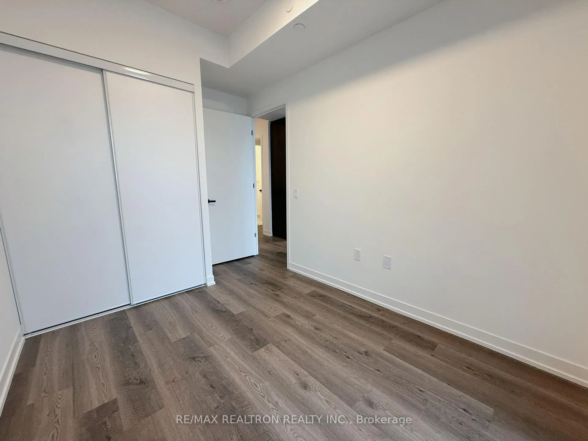 Photo 11 of Unit 4502, 8 Interchange Way, Vaughan, Vaughan Corporate Centre — HOMEH