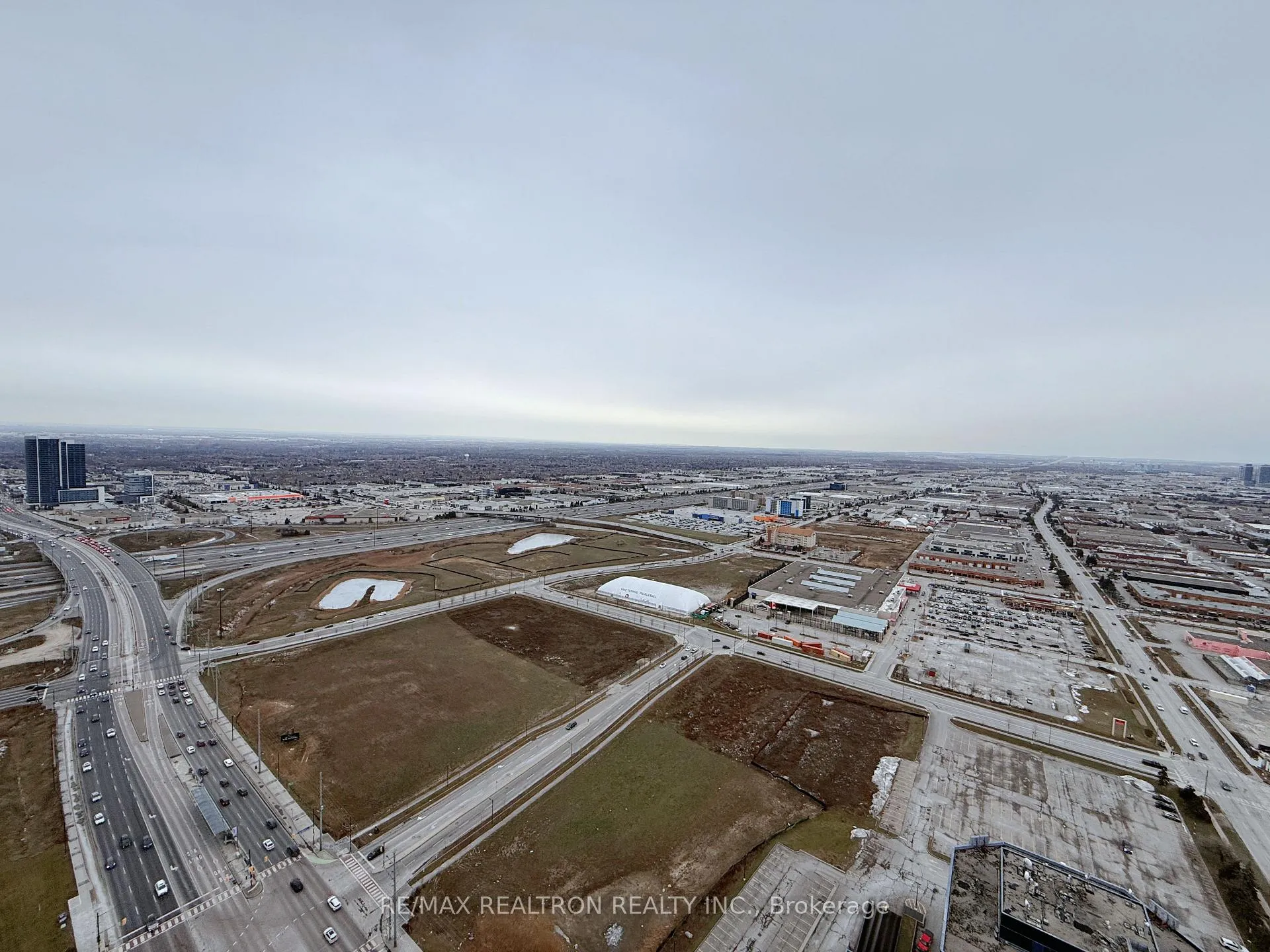 Photo 14 of Unit 4502, 8 Interchange Way, Vaughan, Vaughan Corporate Centre — HOMEH
