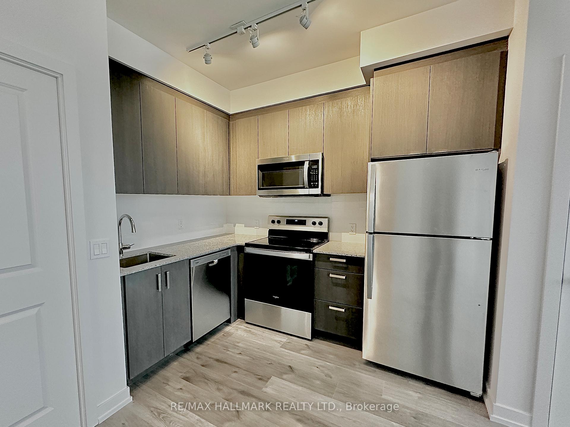Photo 12 of Unit PH15, 1010 Dundas Street E, Whitby, Pringle Creek — HOMEH