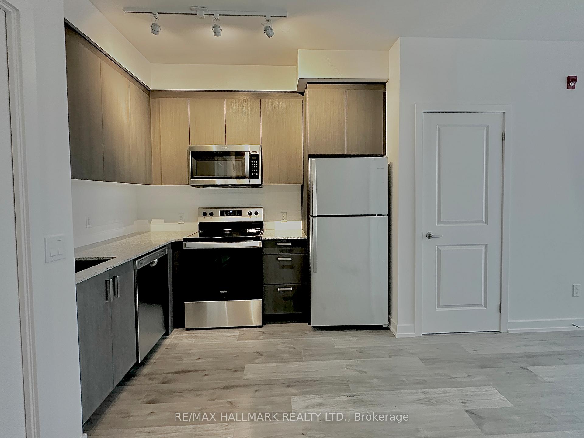 Photo 13 of Unit PH15, 1010 Dundas Street E, Whitby, Pringle Creek — HOMEH