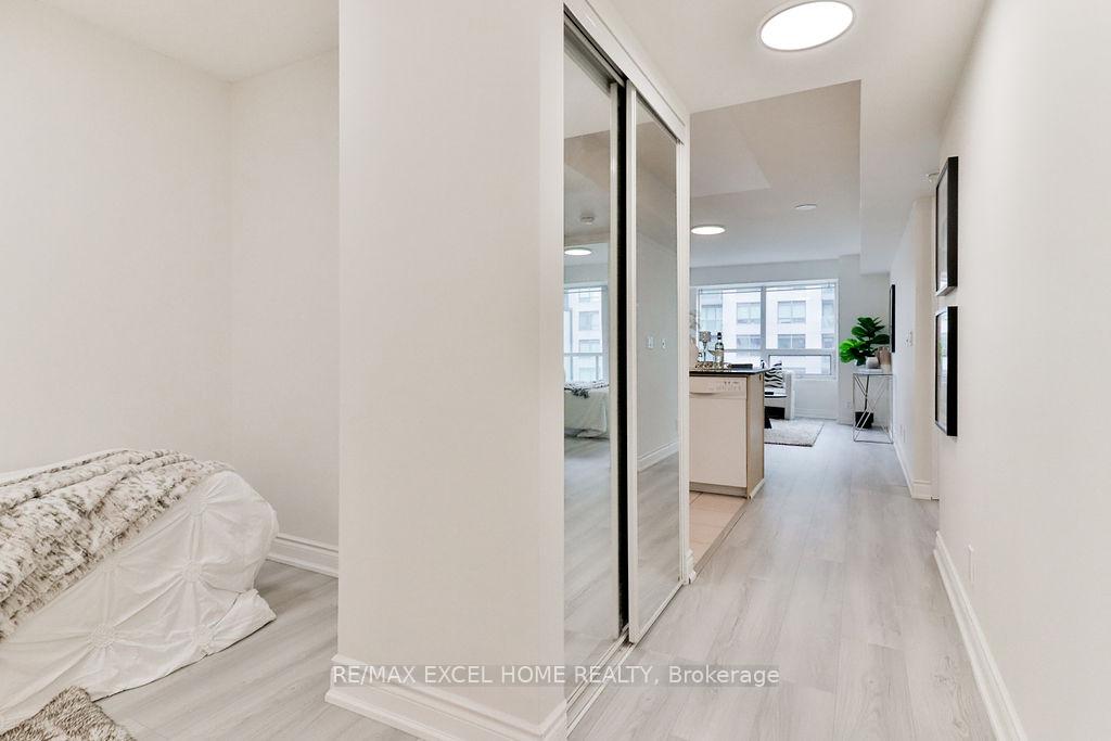 Photo 4 of Unit 619, 32 Clegg Road, Markham, Unionville — HOMEH