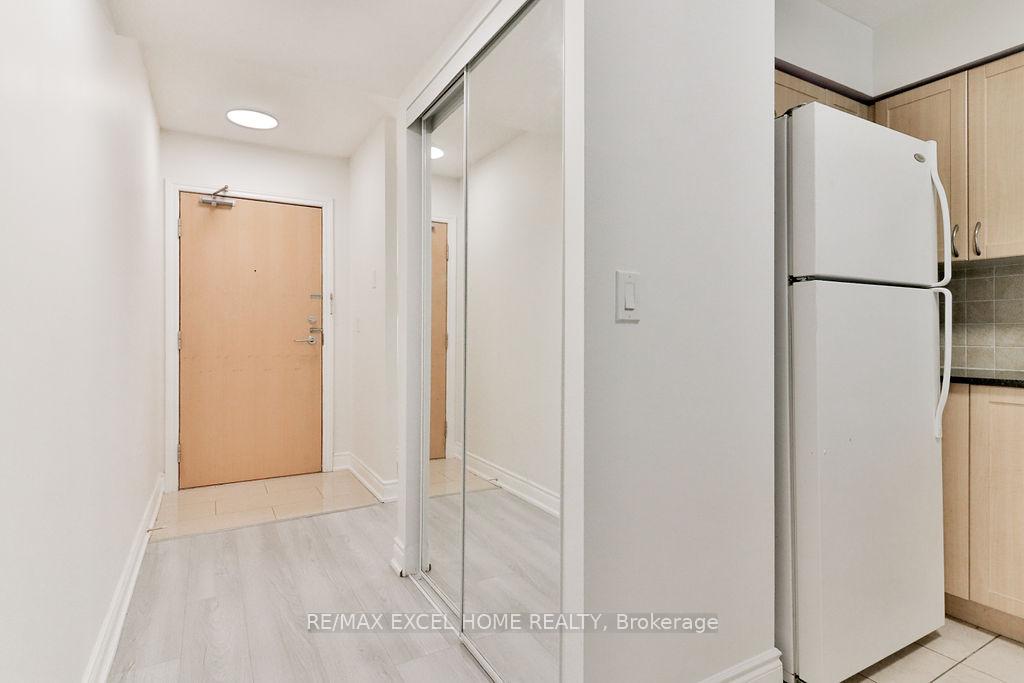 Photo 5 of Unit 619, 32 Clegg Road, Markham, Unionville — HOMEH