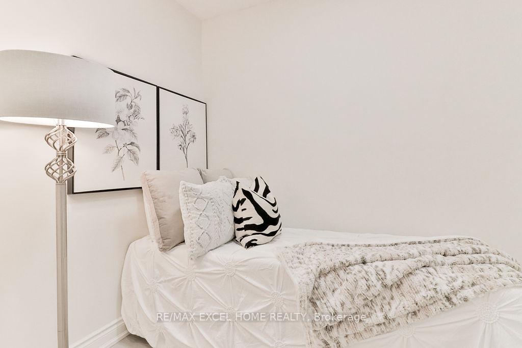 Photo 6 of Unit 619, 32 Clegg Road, Markham, Unionville — HOMEH