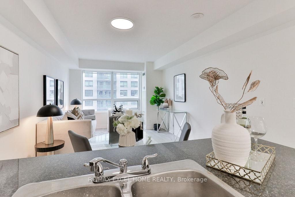Photo 10 of Unit 619, 32 Clegg Road, Markham, Unionville — HOMEH