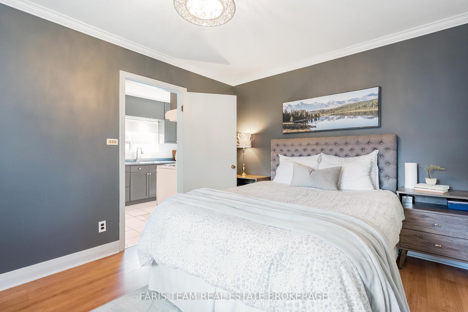 Photo 10 of 37 Lount Street, Barrie, Wellington — HOMEH