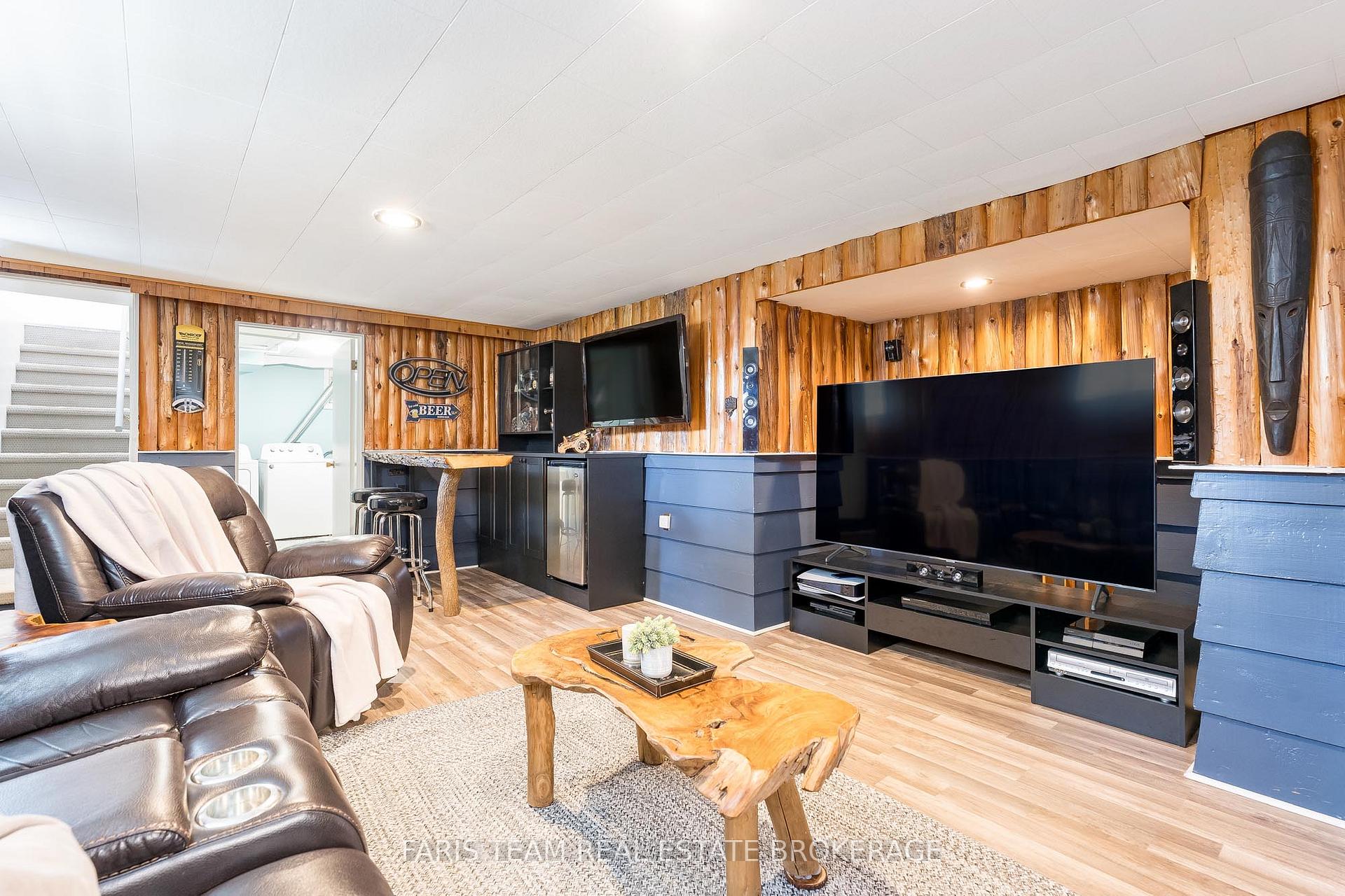 Photo 16 of 37 Lount Street, Barrie, Wellington — HOMEH