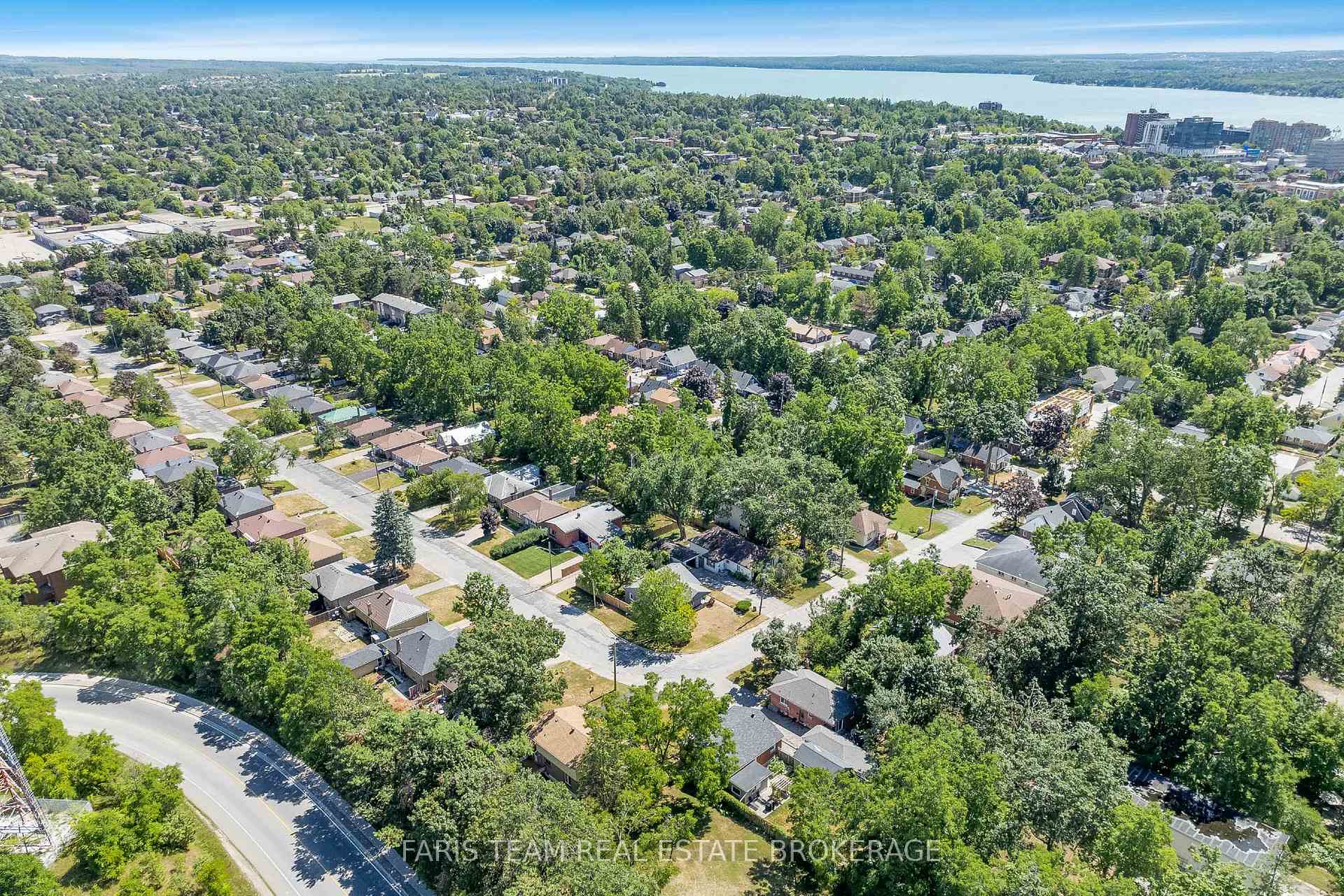 Photo 30 of 37 Lount Street, Barrie, Wellington — HOMEH