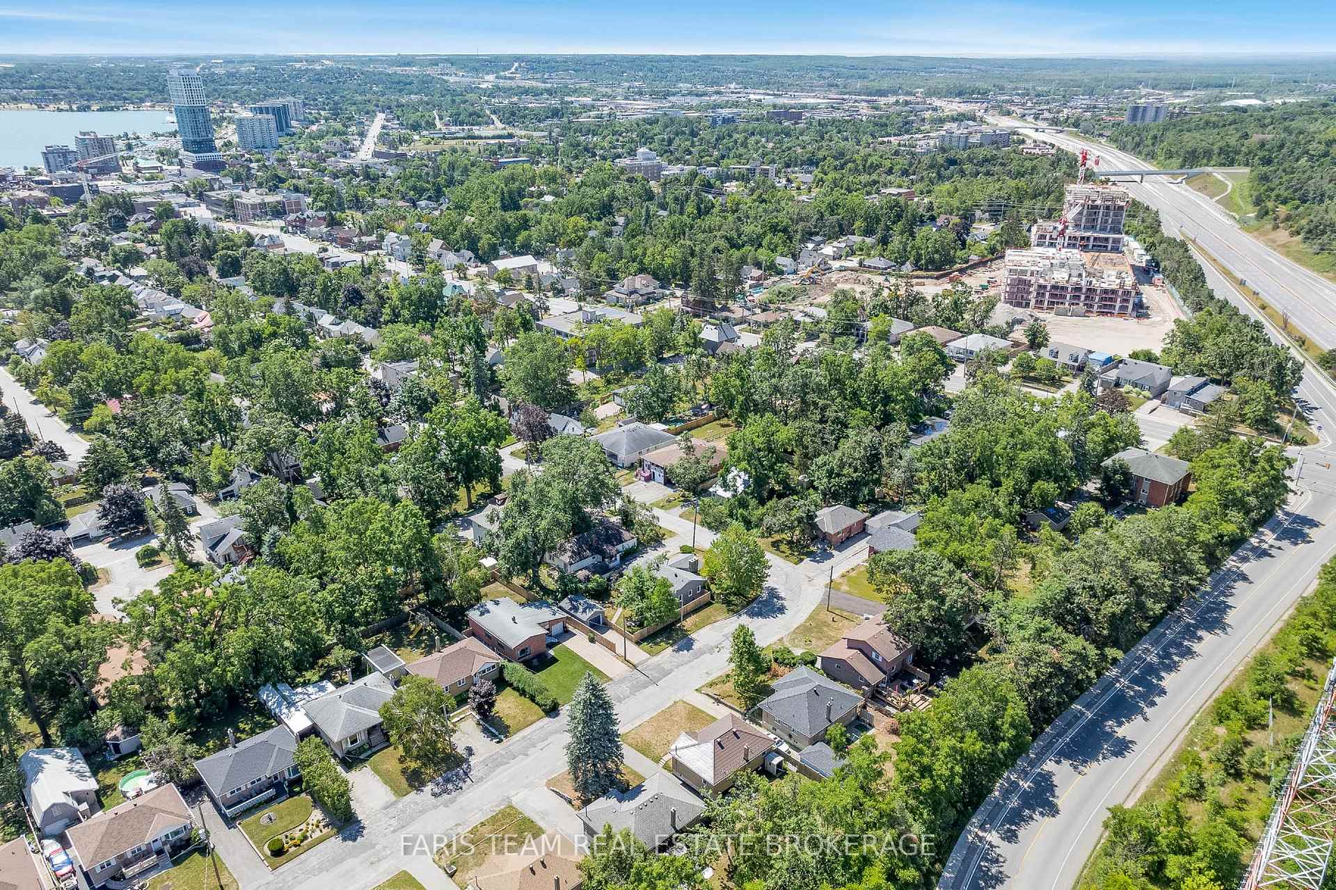Photo 31 of 37 Lount Street, Barrie, Wellington — HOMEH