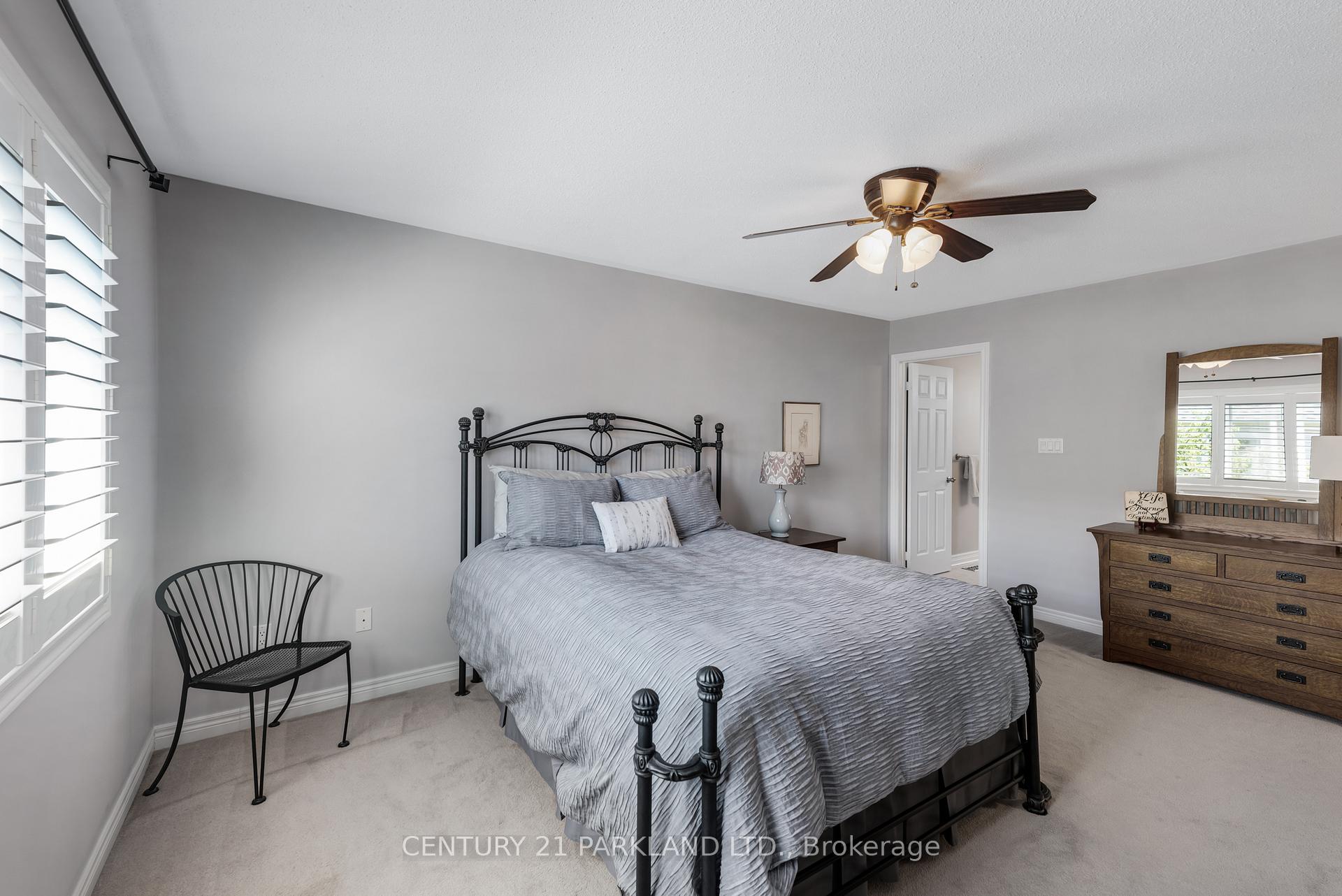 Photo 7 of 316 Kirkvalley Crescent, Aurora, Bayview Wellington — HOMEH