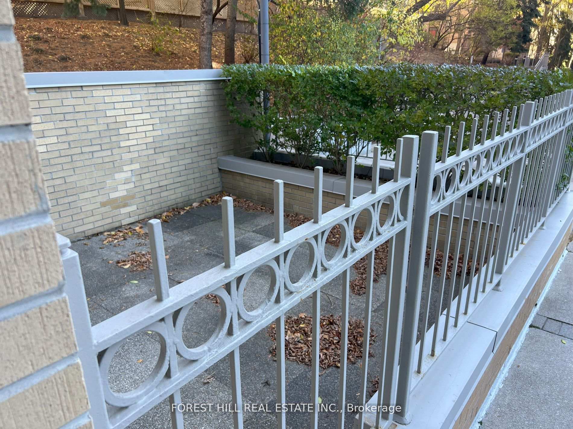 Photo 31 of 20 Lower Village Gate, Toronto, Forest Hill South — HOMEH