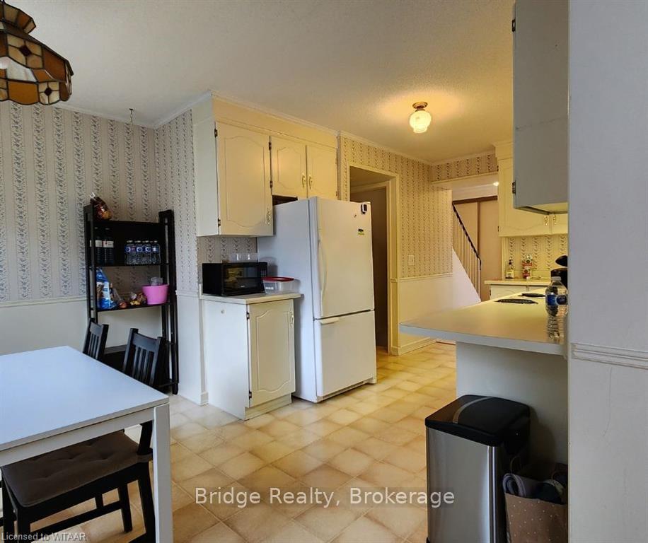 Photo 6 of Unit 83, 30 Green Valley Drive, Kitchener, Pioneer Park — HOMEH