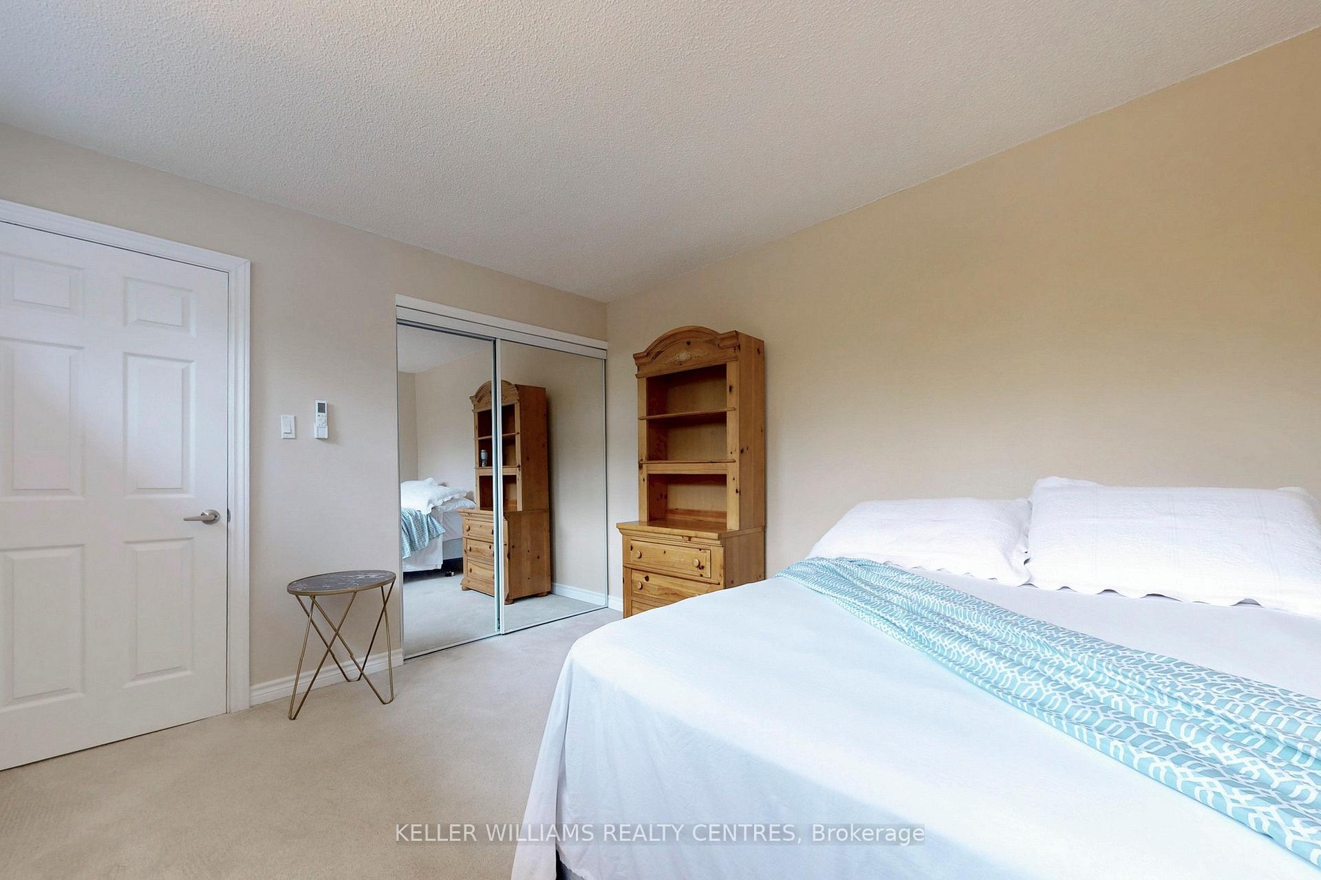 Photo 19 of Unit 85, 237 Milestone Crescent, Aurora, Aurora Village — HOMEH