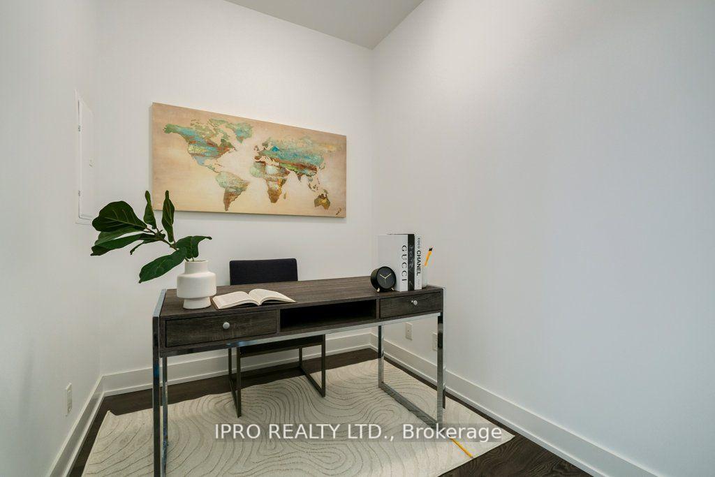 Photo 4 of Unit 1205, 11 Lillian Street, Toronto, Mount Pleasant West — HOMEH