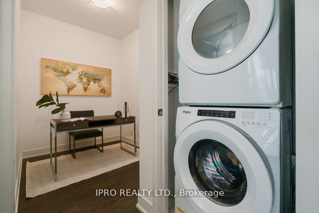 Photo 5 of Unit 1205, 11 Lillian Street, Toronto, Mount Pleasant West — HOMEH
