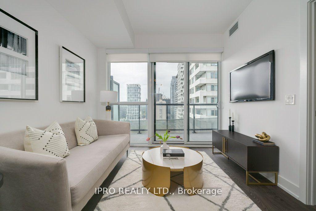 Photo 14 of Unit 1205, 11 Lillian Street, Toronto, Mount Pleasant West — HOMEH