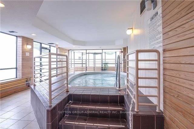 Photo 4 of Unit 102, 7460 Bathurst Street, Vaughan, Brownridge — HOMEH