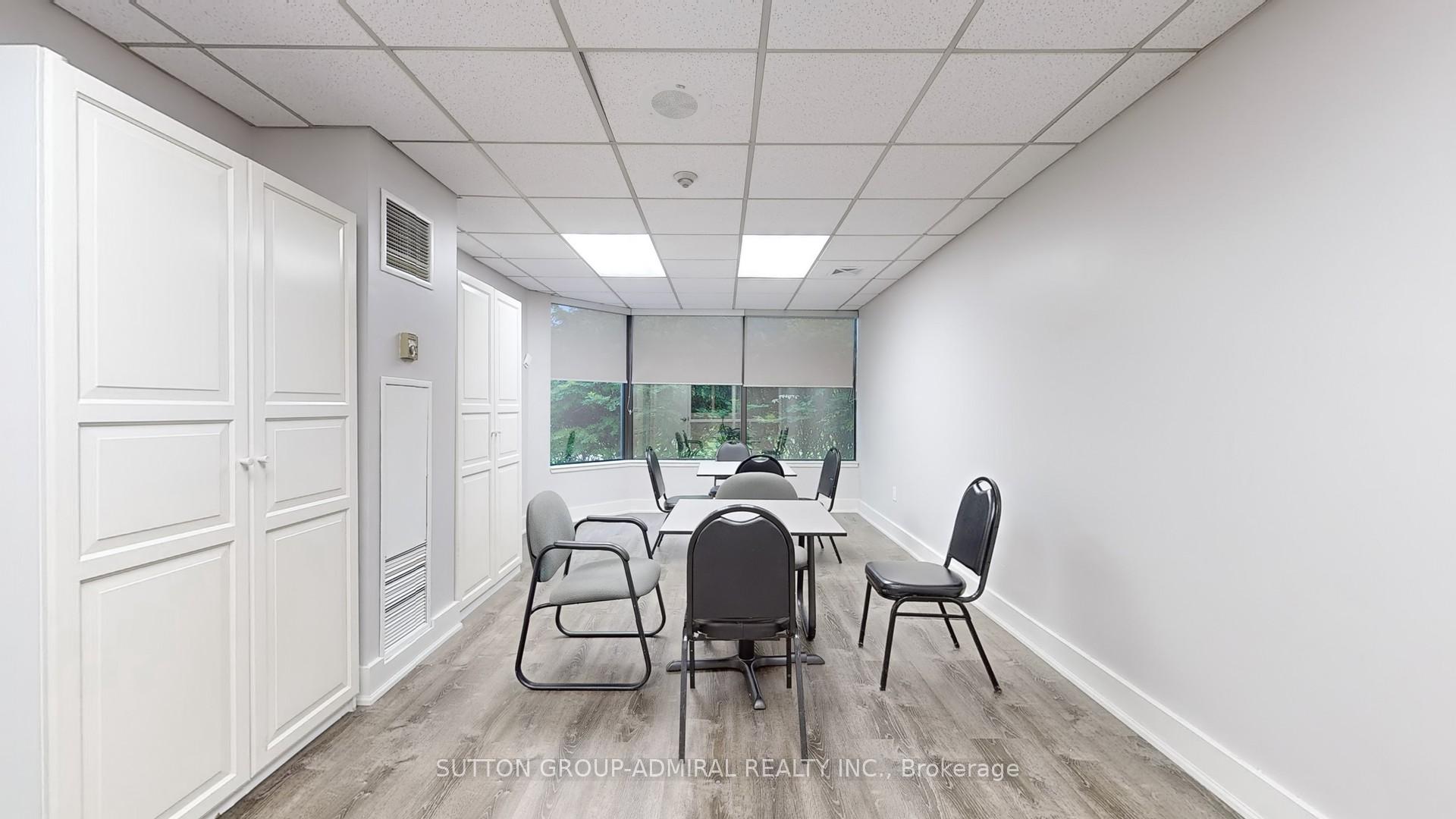 Photo 5 of Unit 102, 7460 Bathurst Street, Vaughan, Brownridge — HOMEH