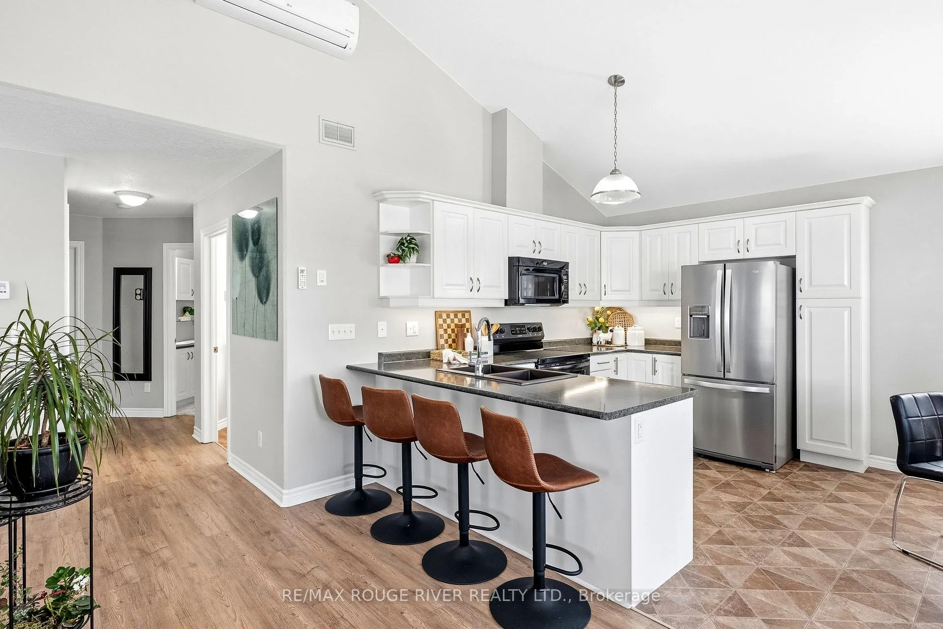 Photo 9 of Unit 804, 325 Densmore Road, Cobourg — HOMEH