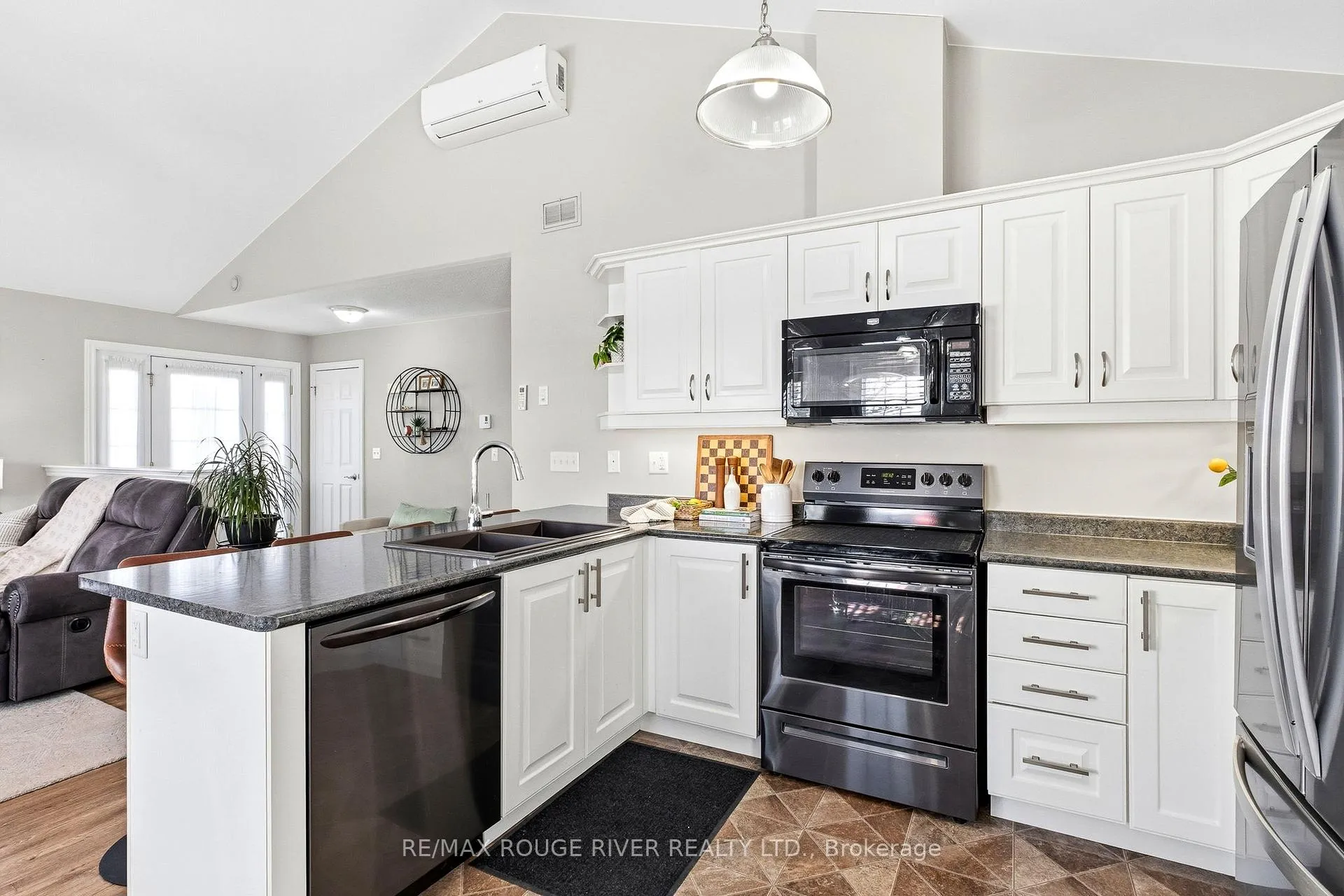 Photo 13 of Unit 804, 325 Densmore Road, Cobourg — HOMEH